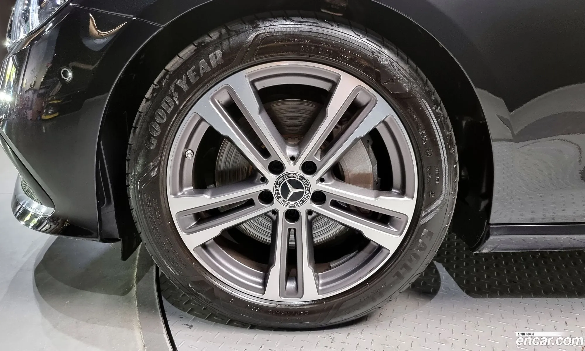 Mercedes-Benz E-Klasse V W213 S213 C238 E350 4Matic Avantgarde 2022 - фотография 12543314