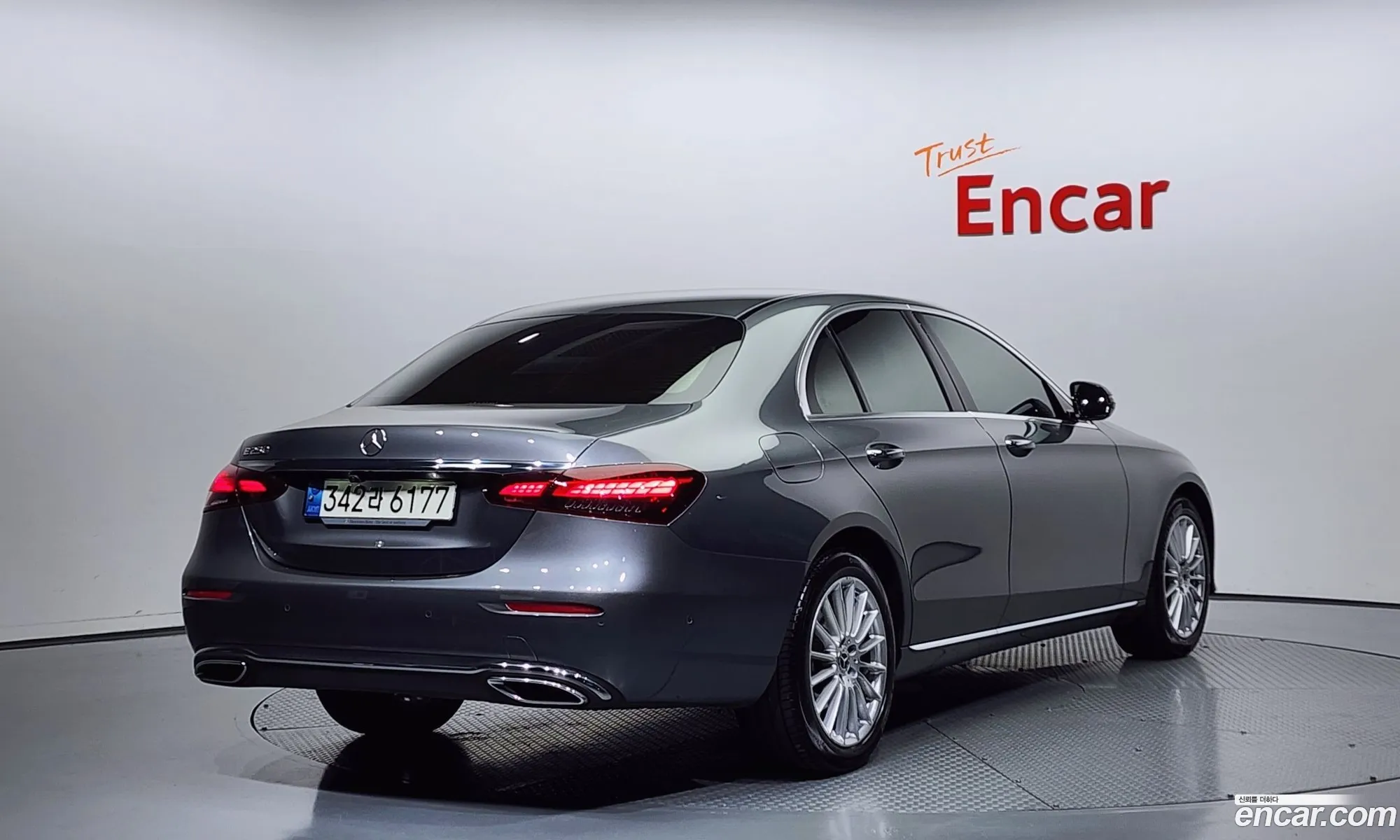 Mercedes-Benz E-Klasse V W213 S213 C238 E250 Exclusive 2021 - фотография 12195509