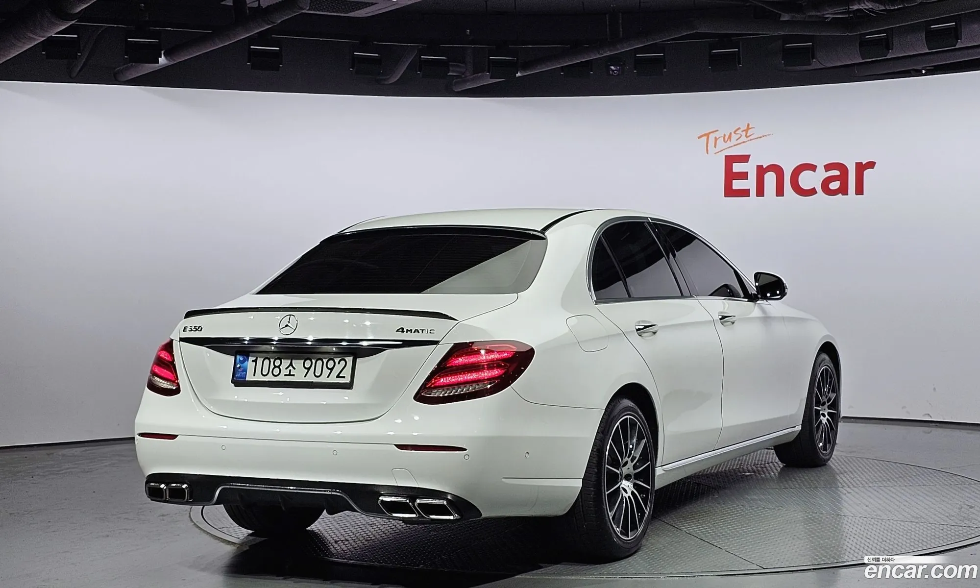 Mercedes-Benz E-Klasse E220D Avant Garde 2017 - фотография 11807310