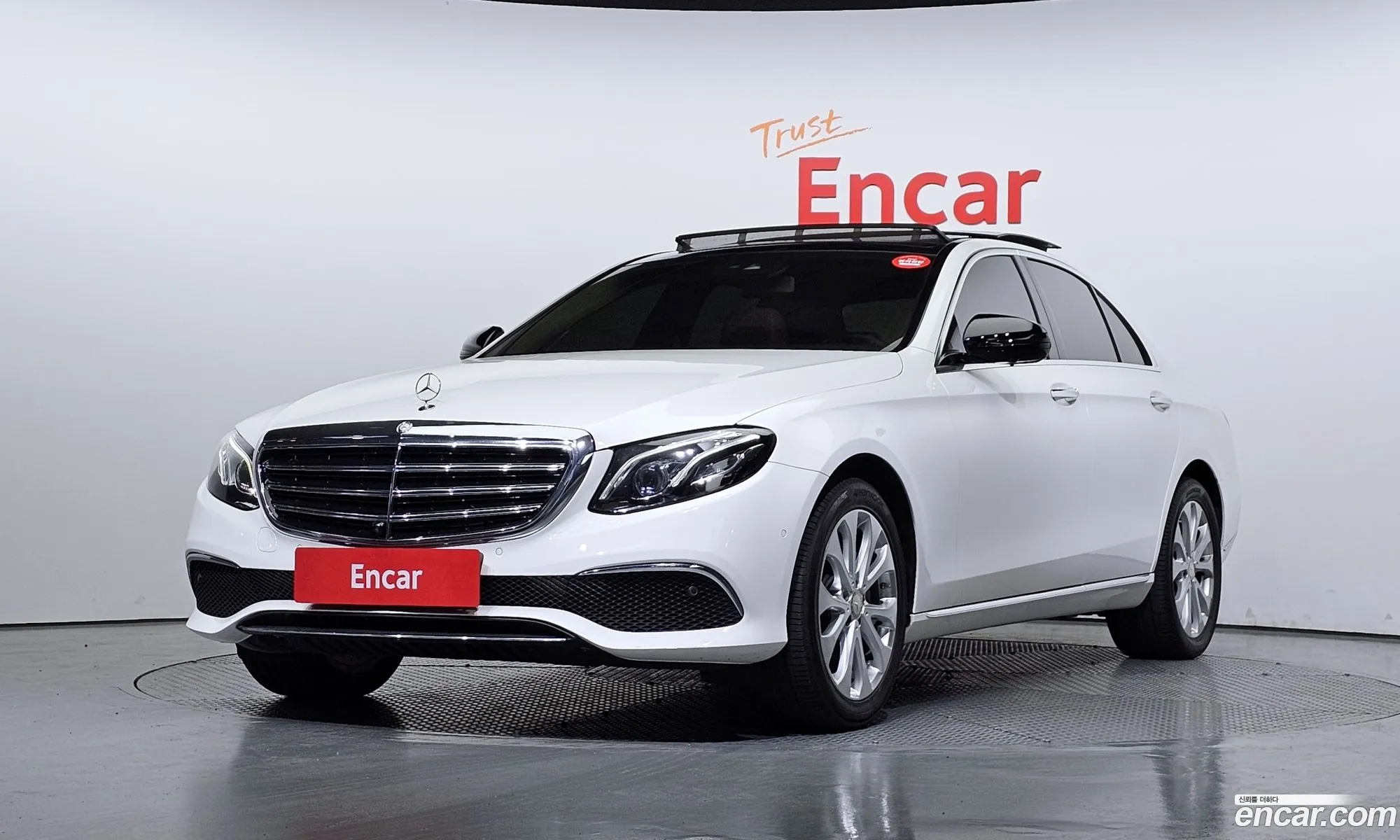 Mercedes-Benz E-Klasse E300 Exclusive 2017 - фотография 72762