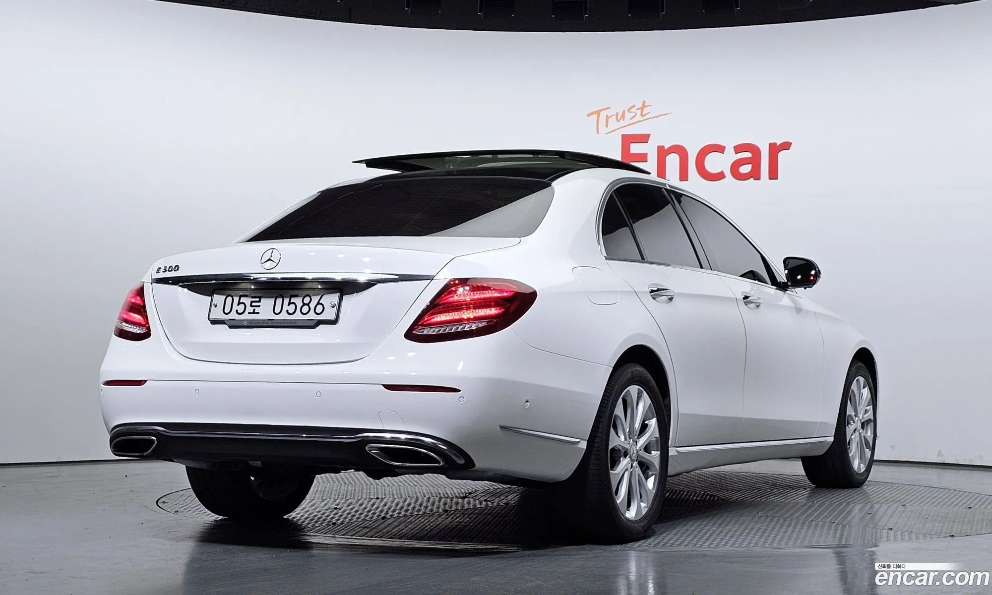 Mercedes-Benz E-Klasse E300 Exclusive 2017 - фотография 72763