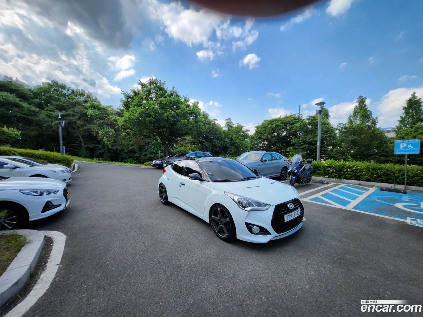 Hyundai Veloster Extreme 2012 - фотография 18476723