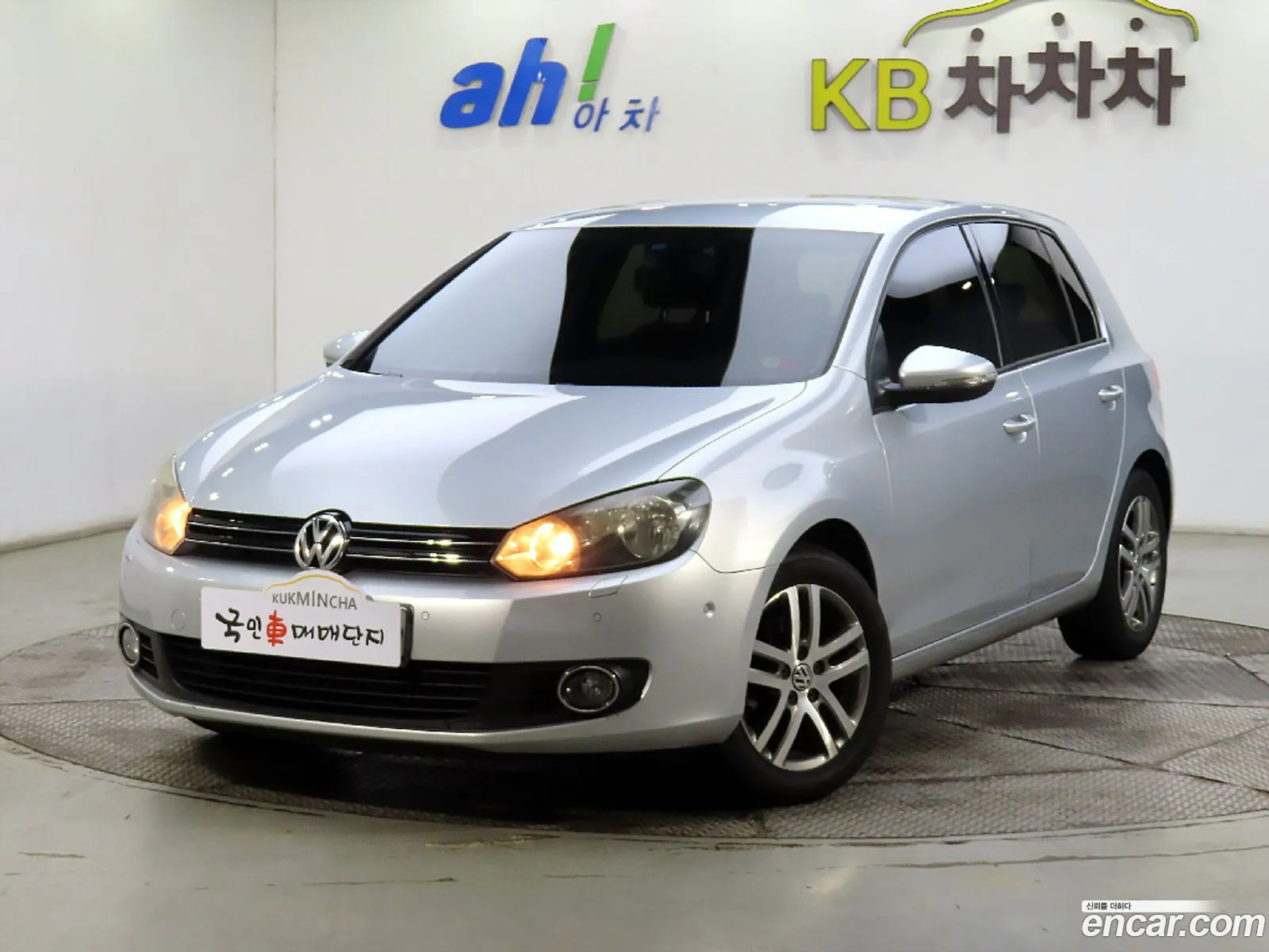 Volkswagen Golf 16 Tdi Bluemotion 2012 - фотография 8077584
