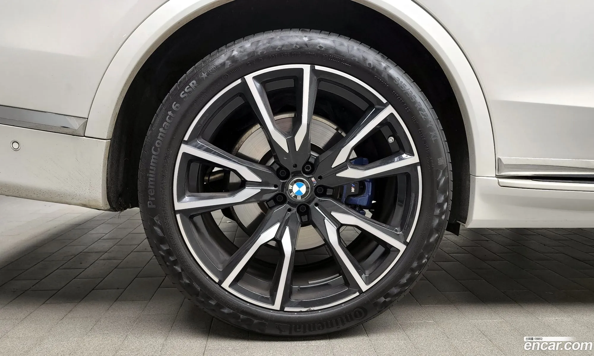 BMW X7 I G07 xDrive 40I M Sports 6-Seater 2022 - фотография 12528031
