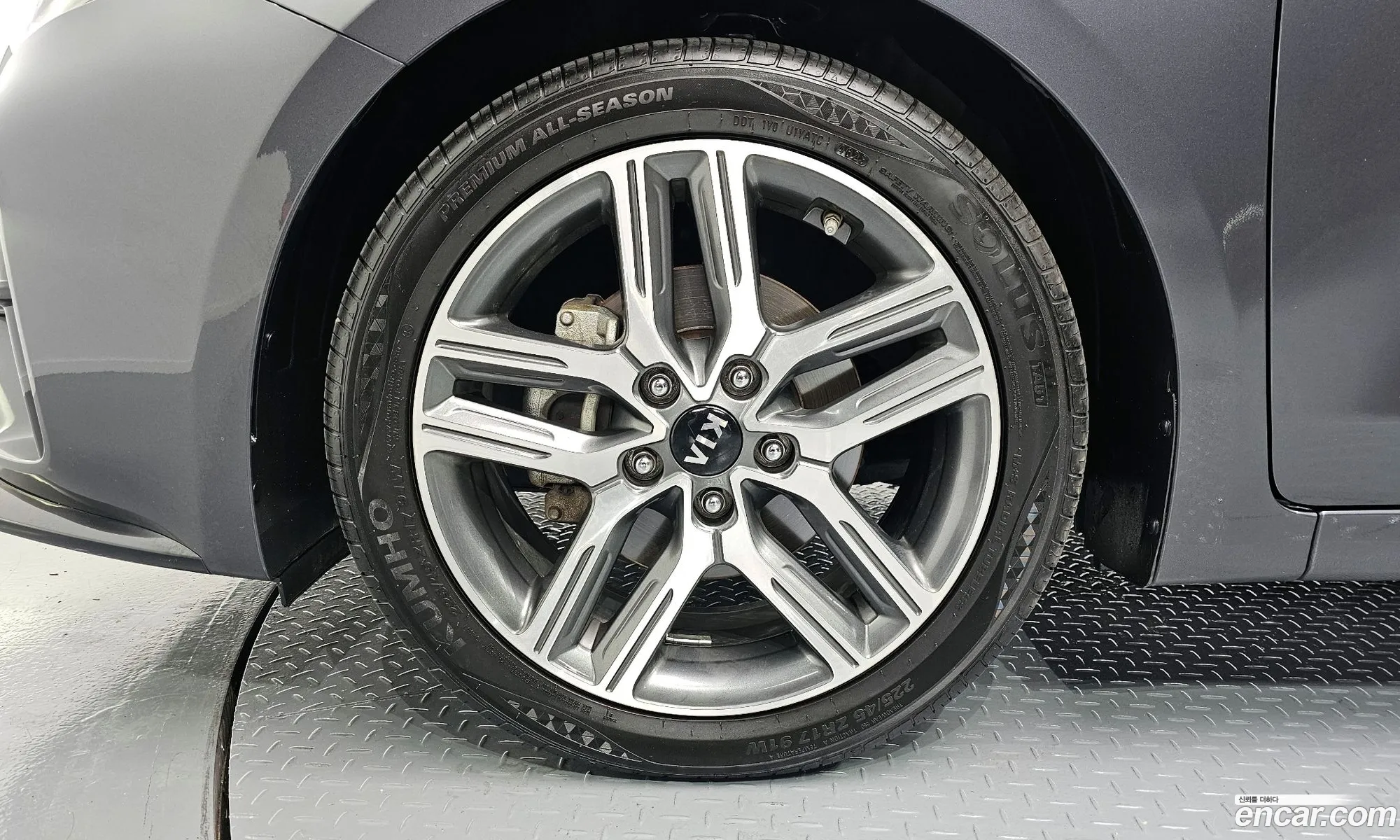 Kia K3 Prestige 2019 - фотография 17276827