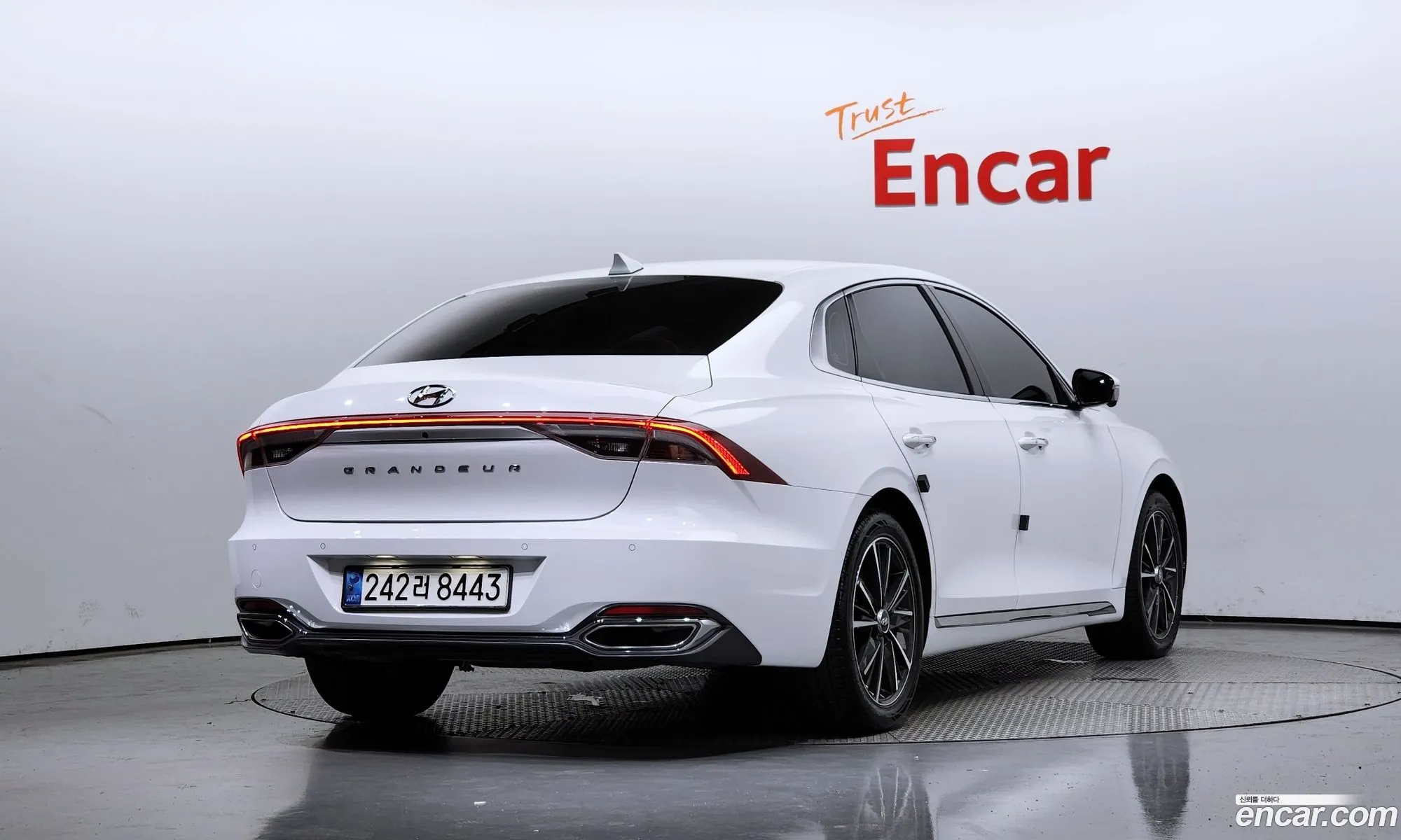 Hyundai Grandeur Vi 25 2022 - фотография 18418536