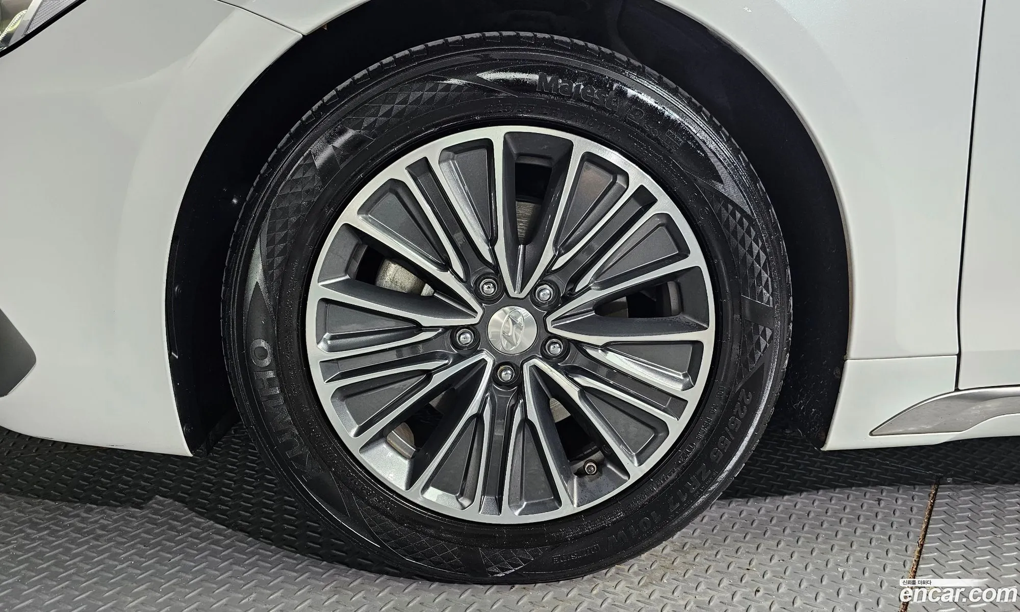 Hyundai Grandeur Vi Exclusive 2018 - фотография 11462578