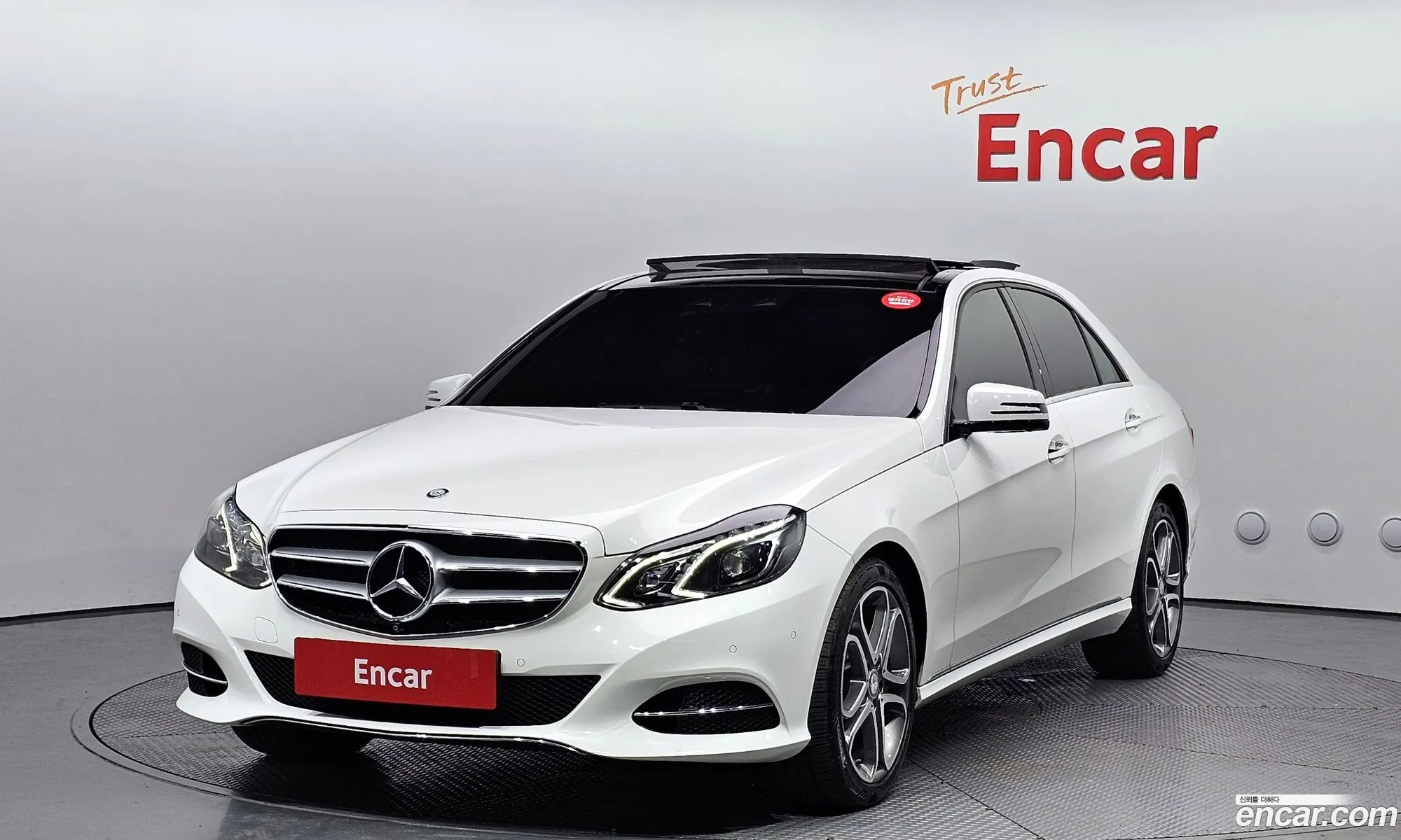 Mercedes-Benz E-Klasse E250 Bluetec 4Matic Avant Garde 2016 - фотография 12186244