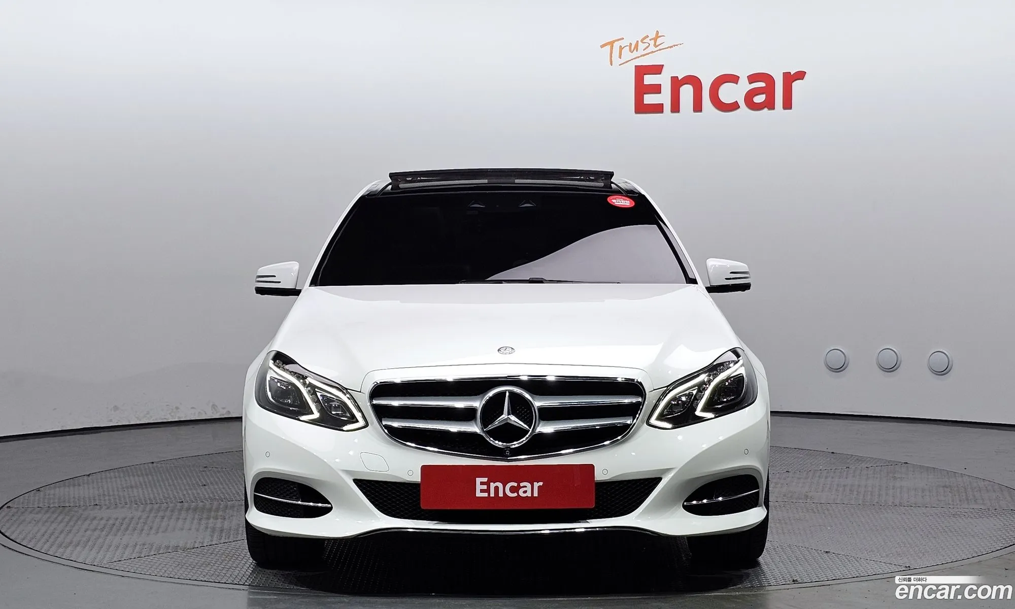 Mercedes-Benz E-Klasse E250 Bluetec 4Matic Avant Garde 2016 - фотография 12186246