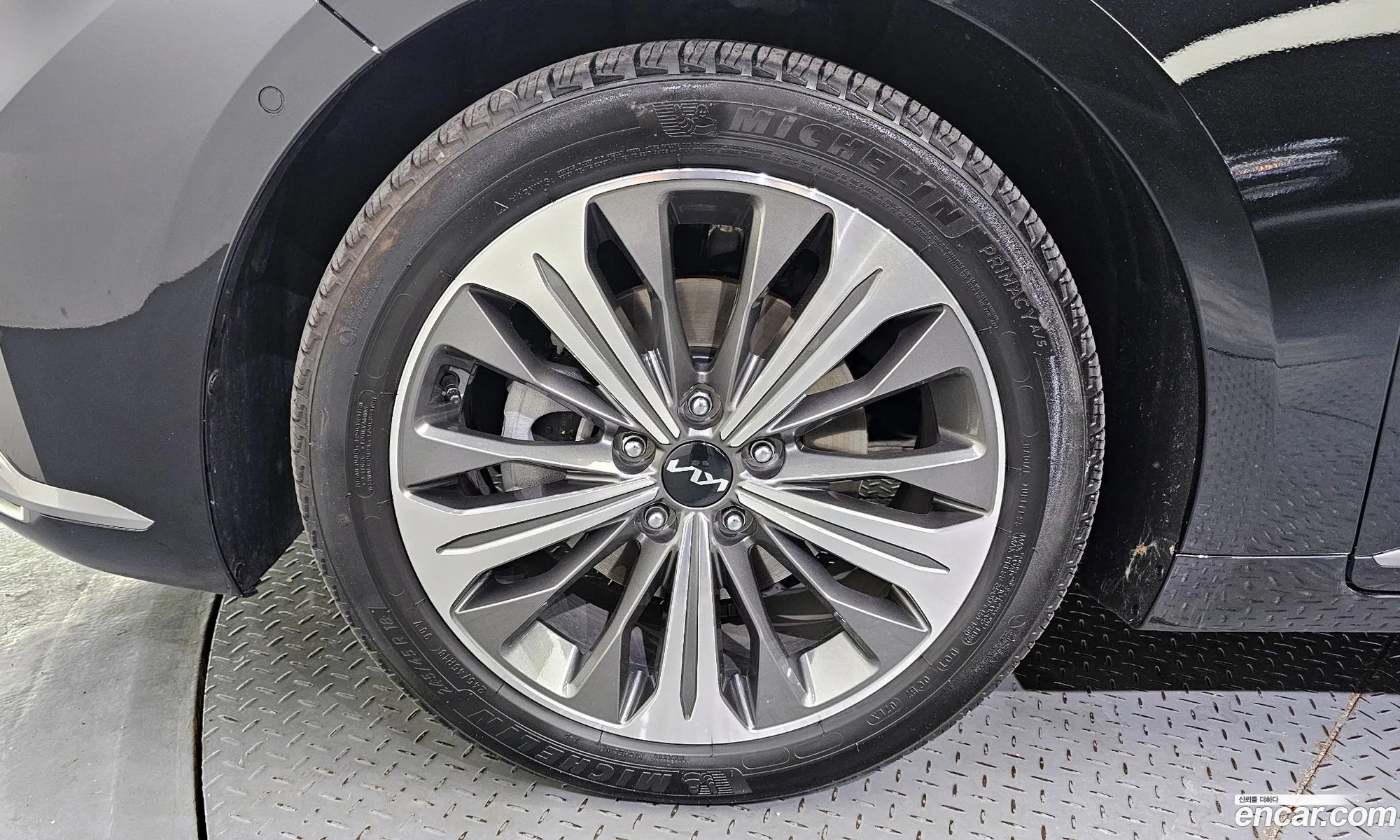 Kia K8 Signature 2023 - фотография 11971611