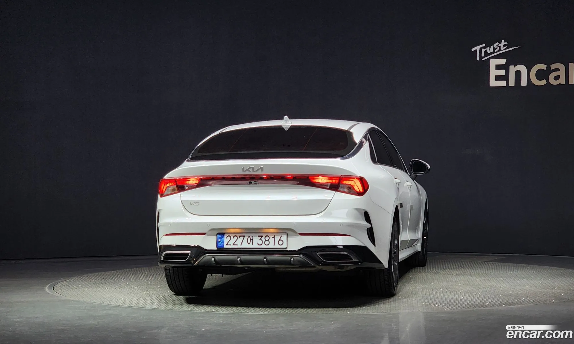 Kia K5 16 Turbo 2023 - фотография 17216857