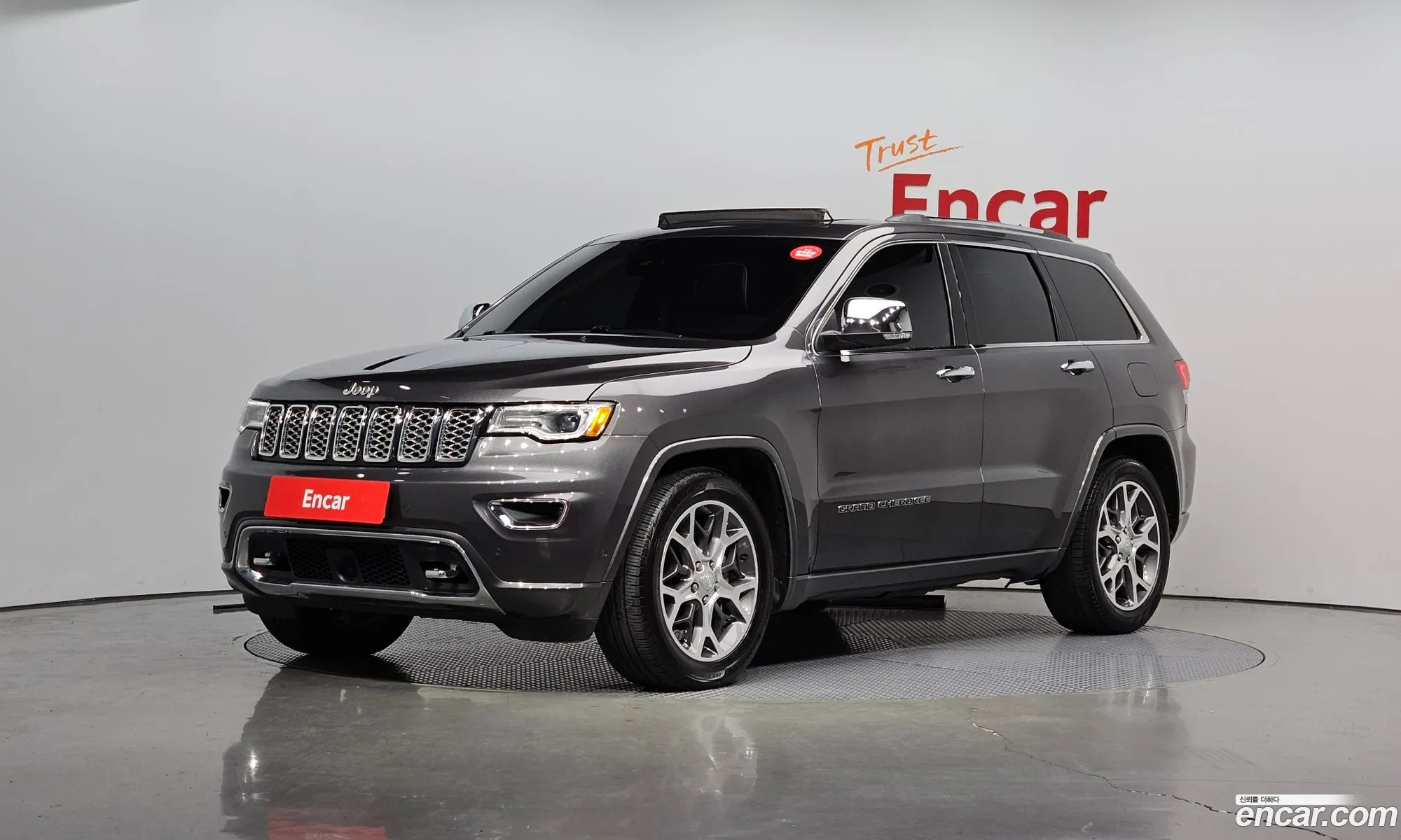 Jeep Grand Cherokee 36 Overland Wk2 - фотография 4453905