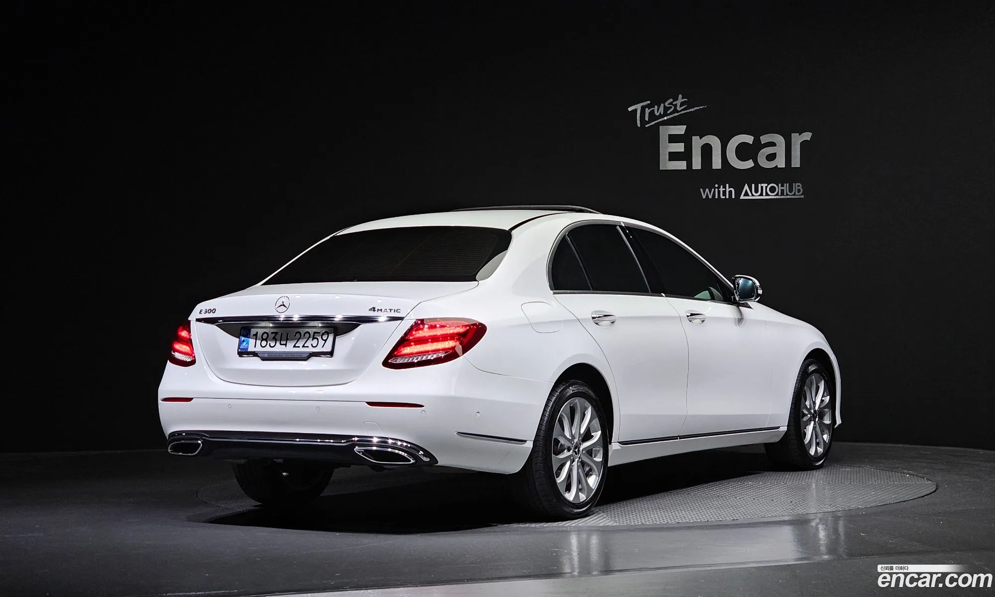 Mercedes-Benz E-Klasse V W213 S213 C238 E300 4Matic Exclusive 2020 - фотография 13979822