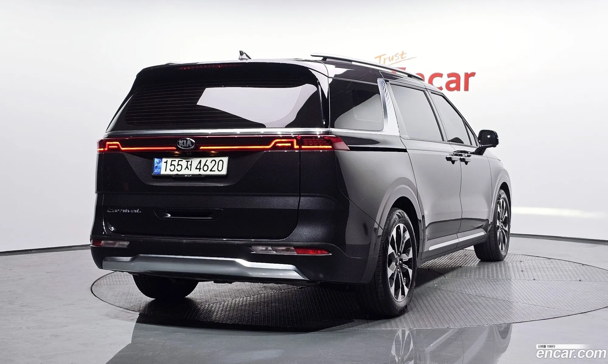 Kia Carnival 9-Seater Signature 2021 - фотография 11317921