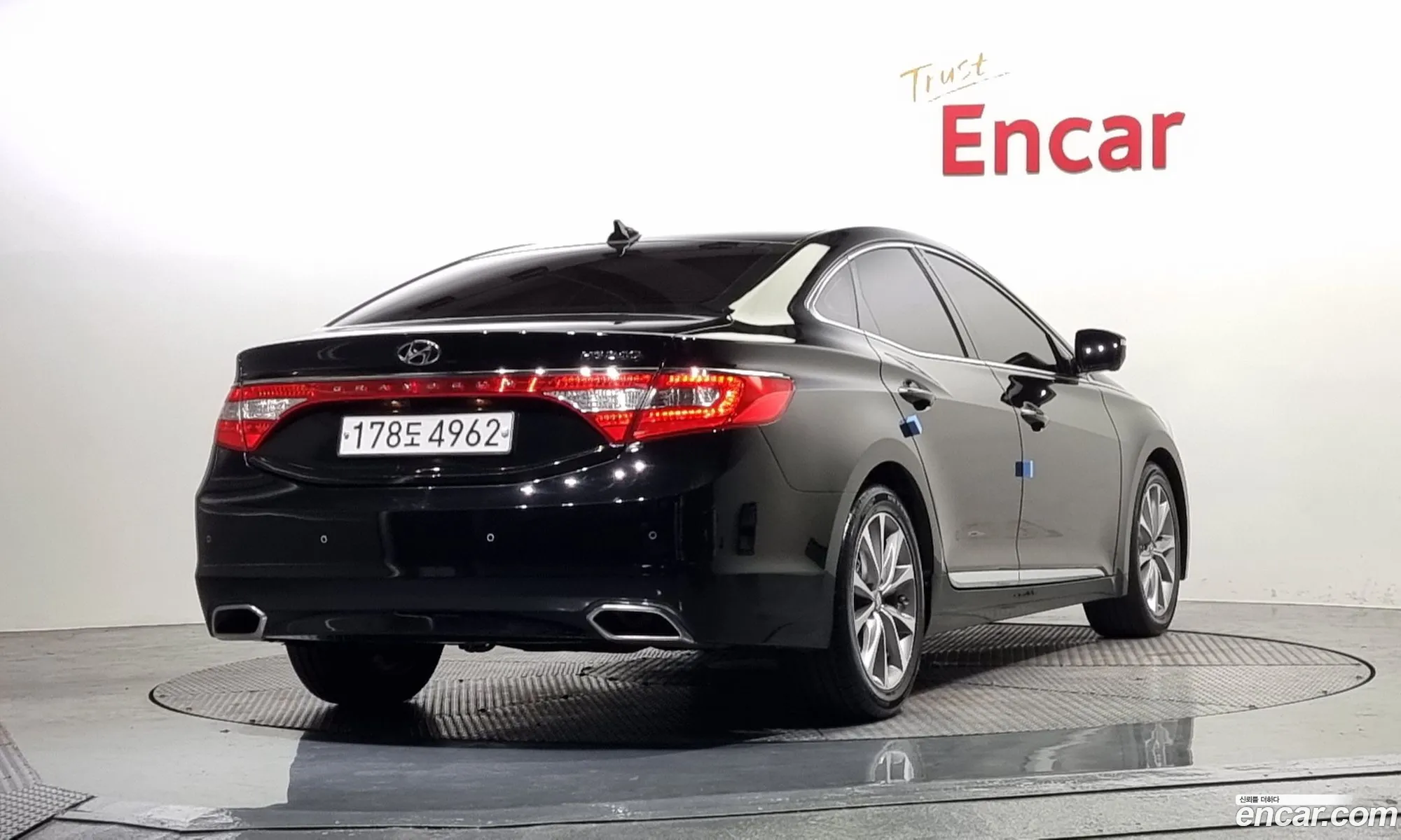 Hyundai Grandeur Hg240 Modern 2016 - фотография 11791736