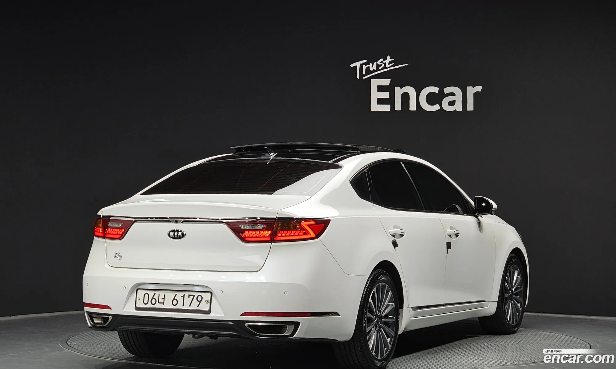Kia K7 Vg Ii 24 Gdi Limited 2017 - фотография 13170900