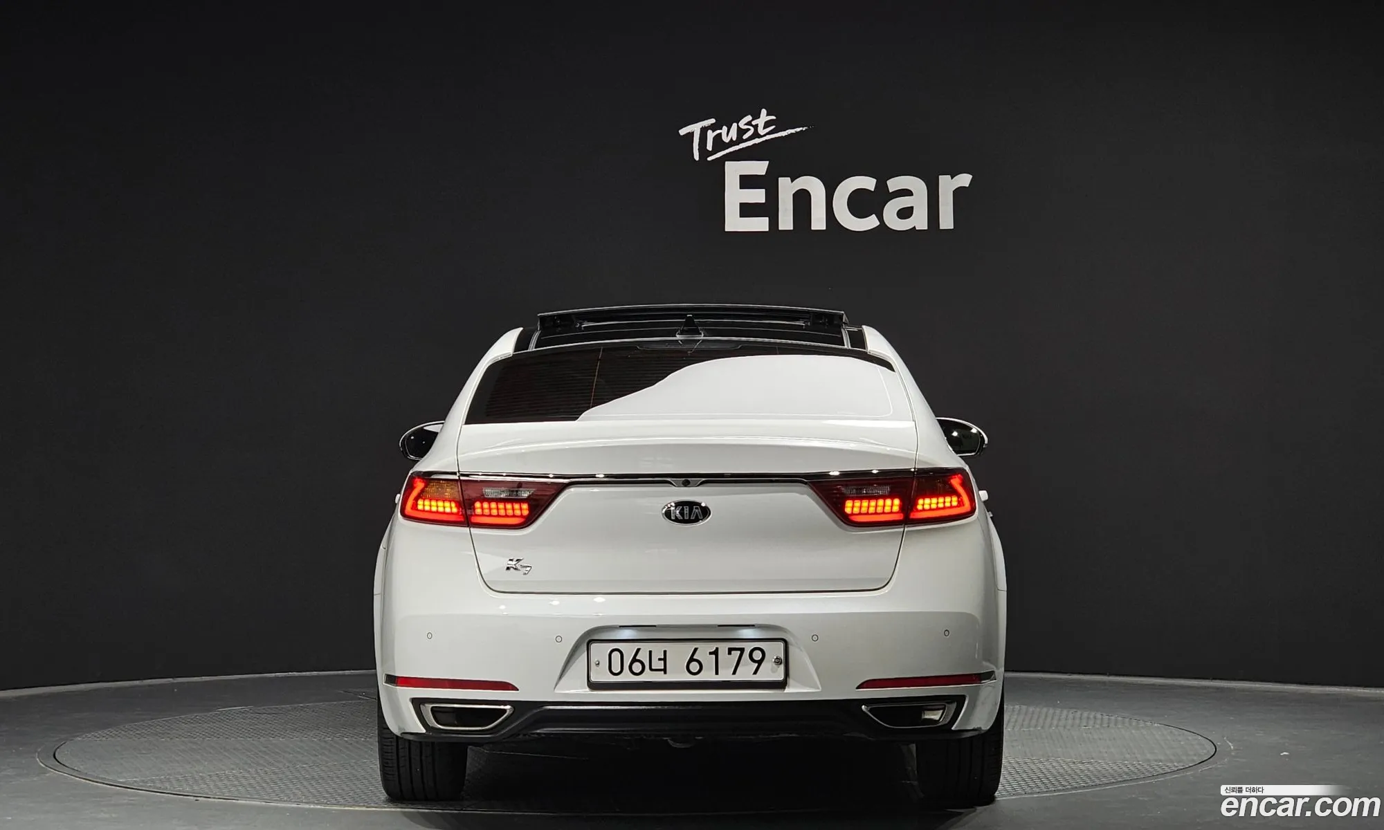 Kia K7 Vg Ii 24 Gdi Limited 2017 - фотография 13170904