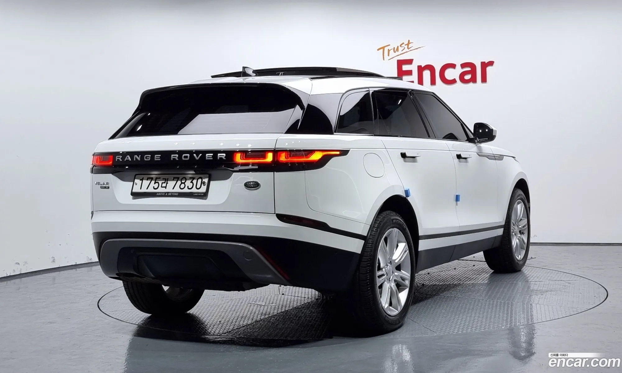 Land Rover Range Rover Velar I 20 D240 Se 2018 - фотография 7014361
