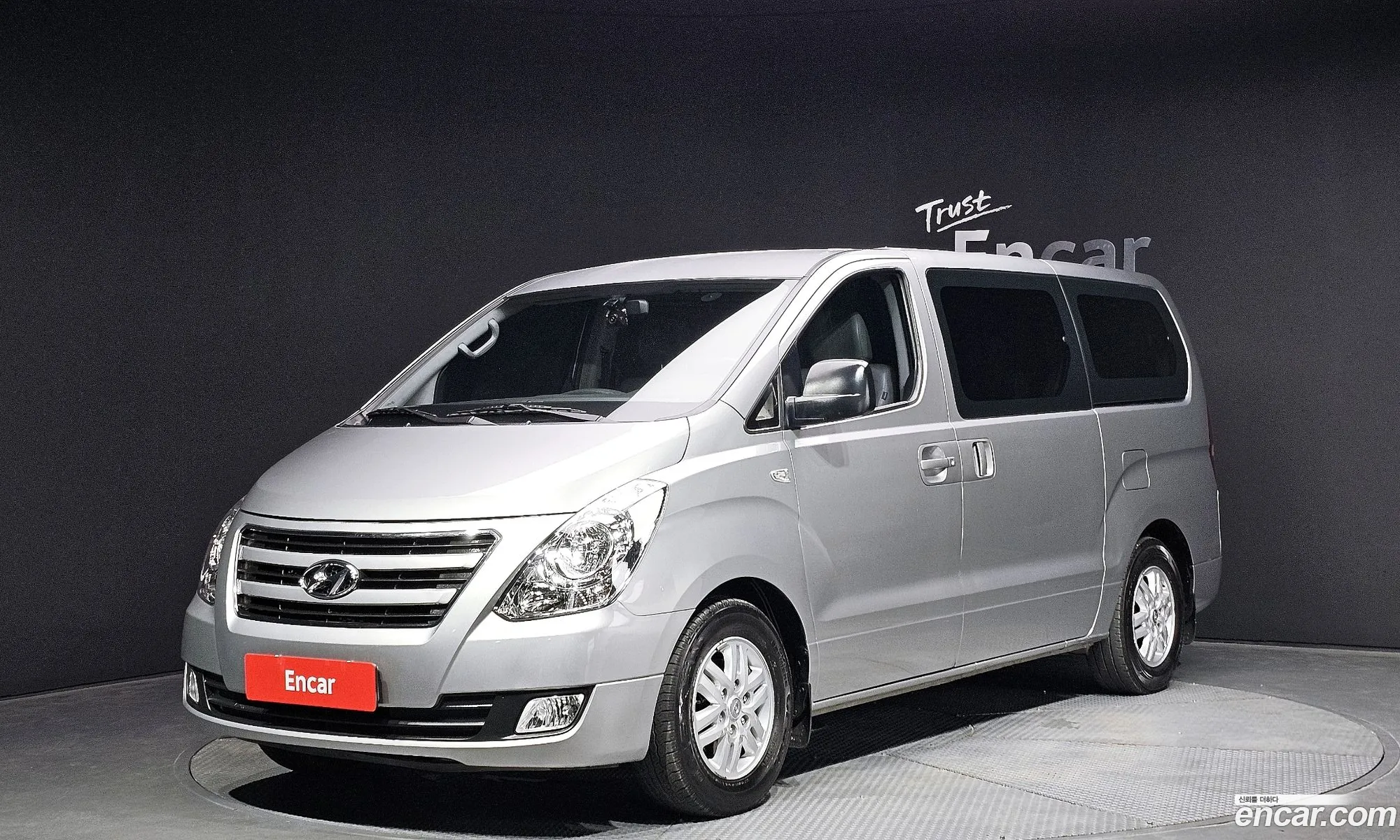 Grand Starex 12 -Seater Wagon Smart - фотография 11289447