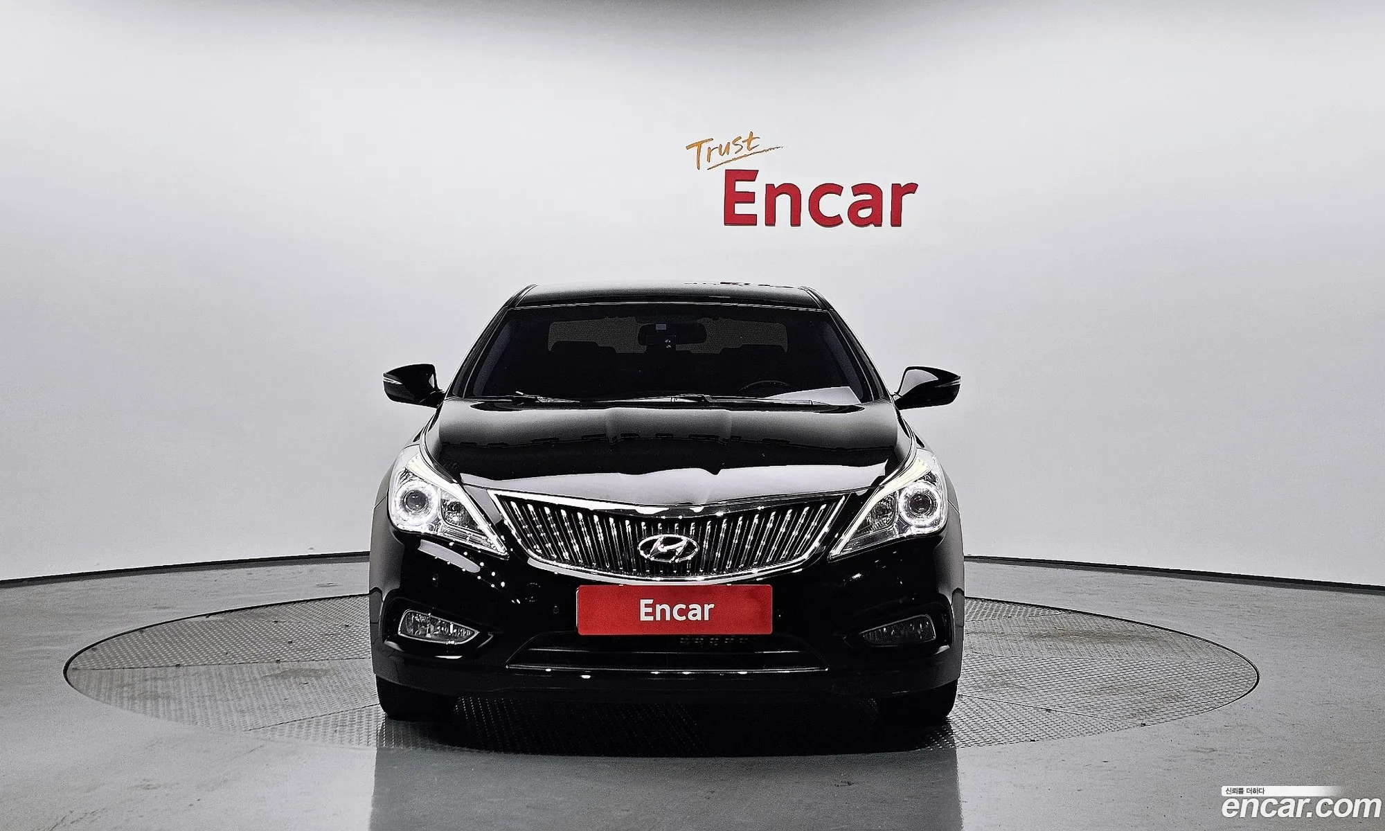 Hyundai Grandeur V Premium 2015 - фотография 16817866