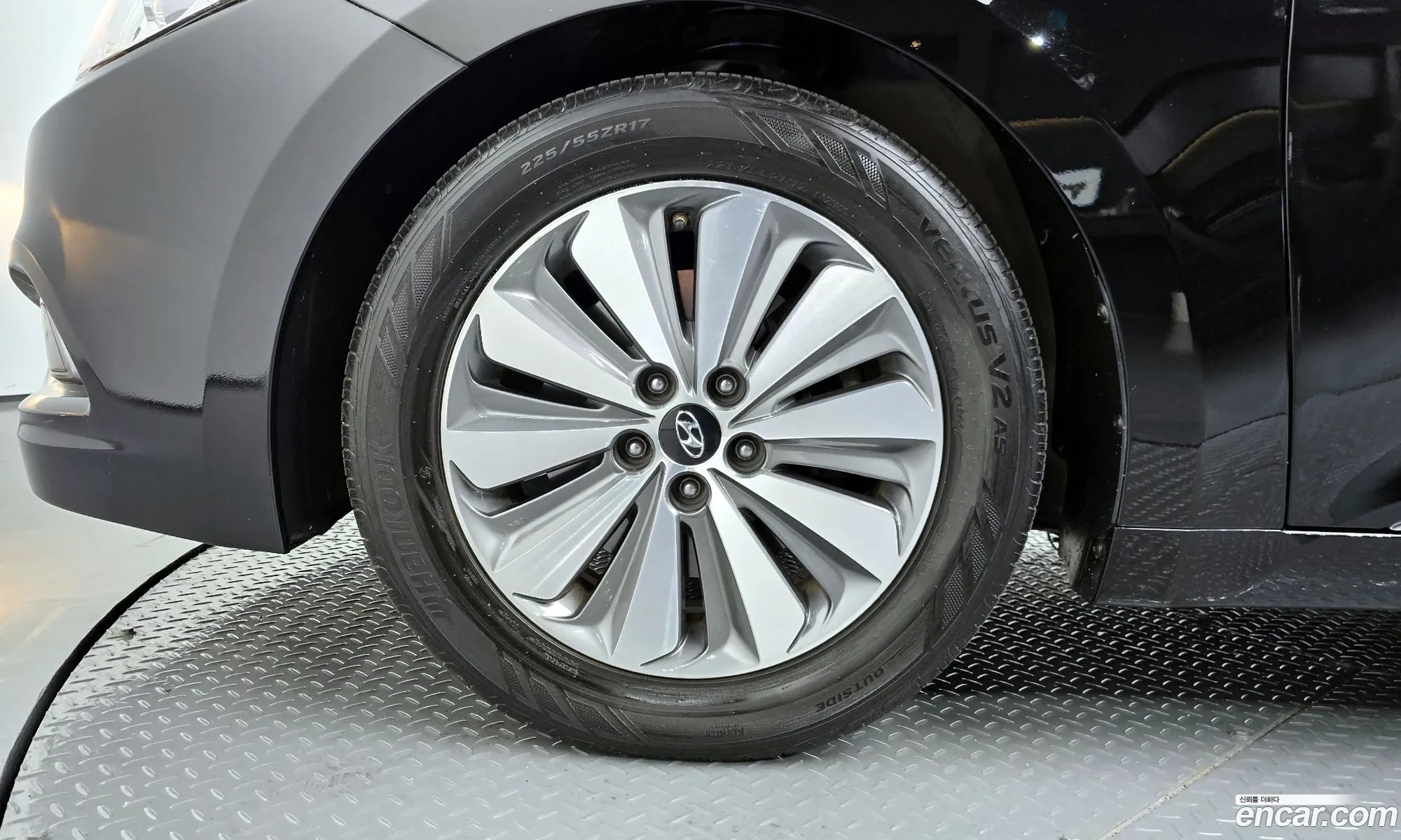 Hyundai Grandeur V Premium 2015 - фотография 16817868