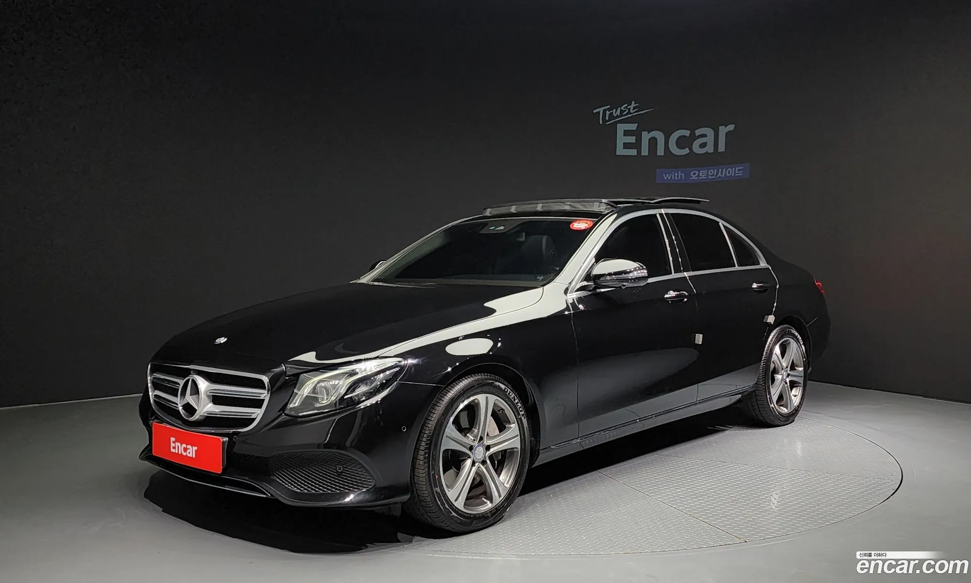 Mercedes-Benz E-Klasse E300 4Matic Avant Garde 2016 - фотография 12487784