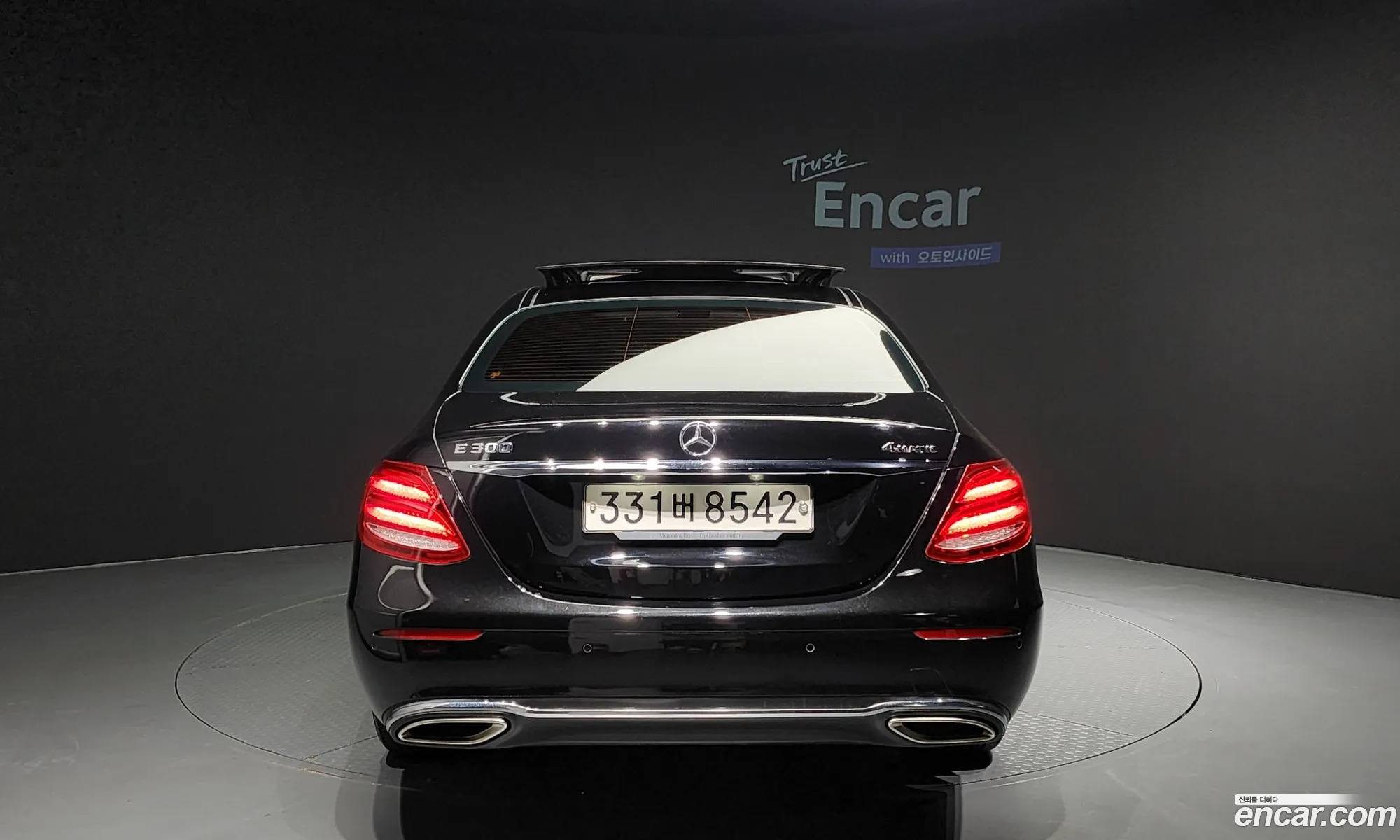 Mercedes-Benz E-Klasse E300 4Matic Avant Garde 2016 - фотография 12487787