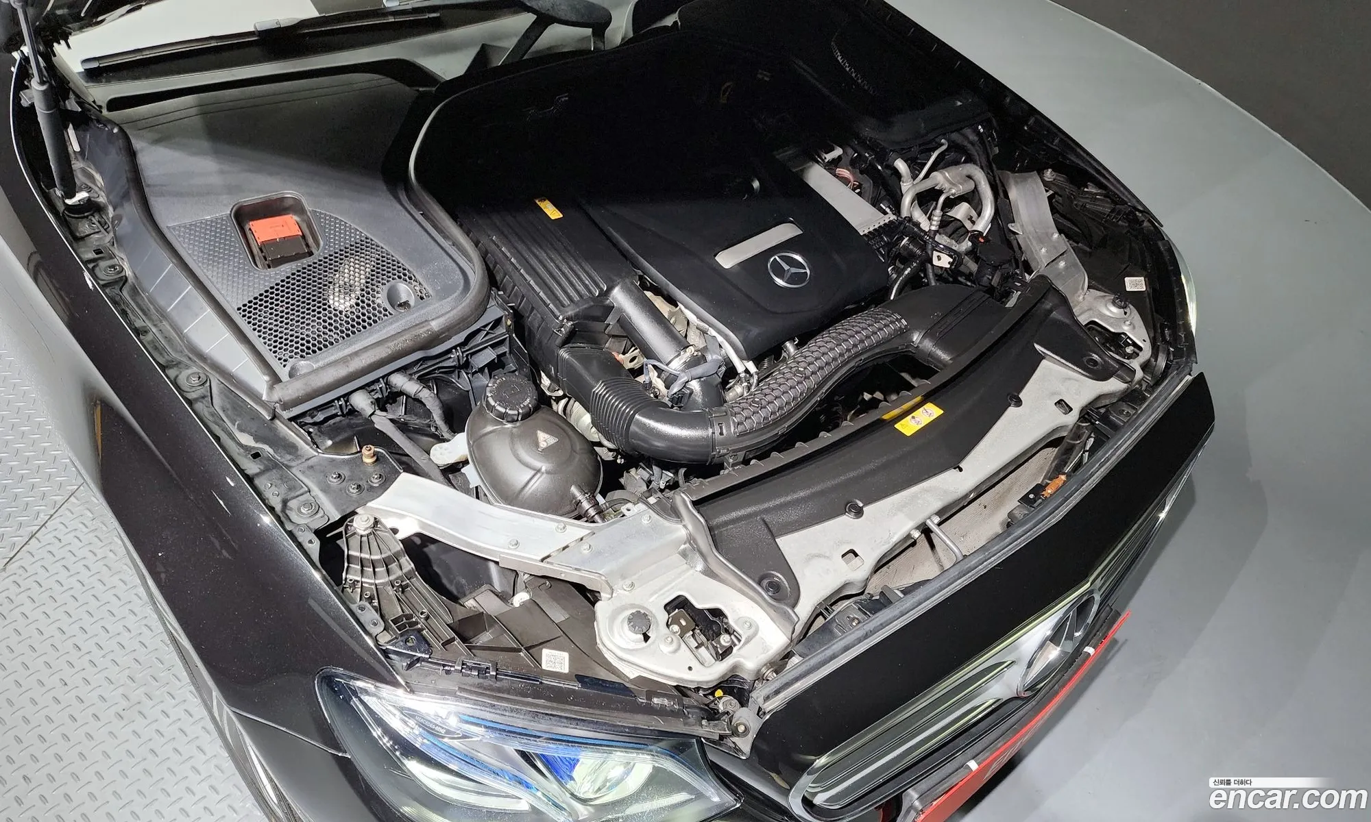 Mercedes-Benz E-Klasse E300 4Matic Avant Garde 2016 - фотография 12487789