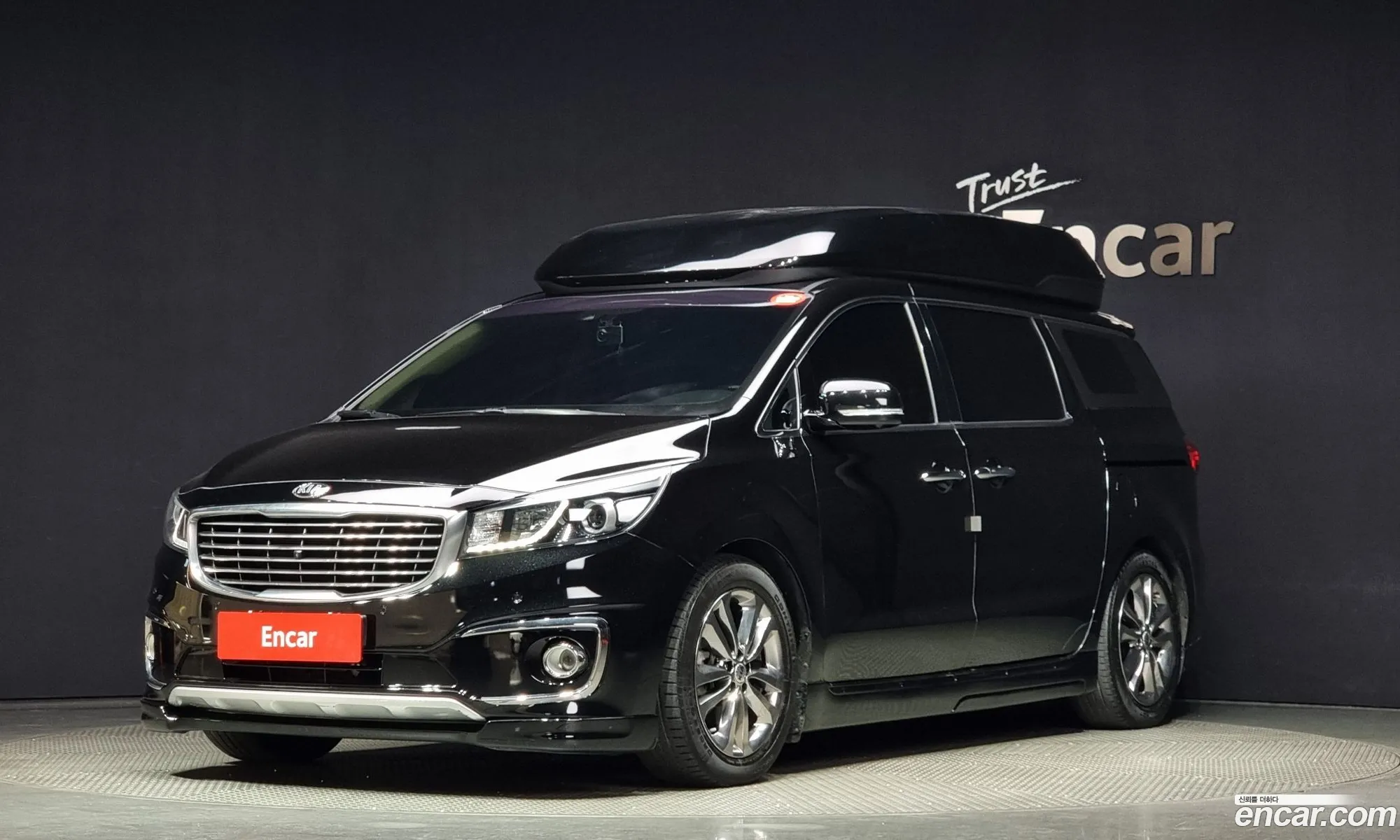 Kia Carnival Gasoline 9-Seater High Limousine 2018 - фотография 15067652