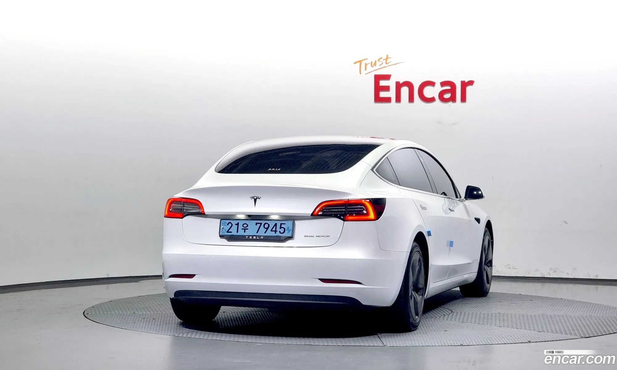 Tesla Model 3 I Long Range 2020 - фотография 14605779