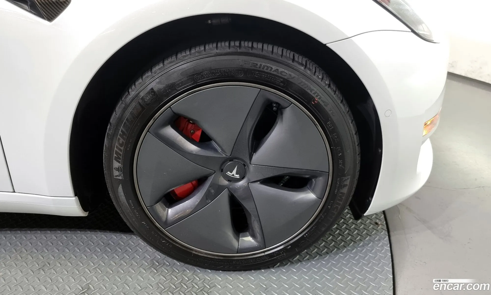 Tesla Model 3 I Long Range 2020 - фотография 14605780