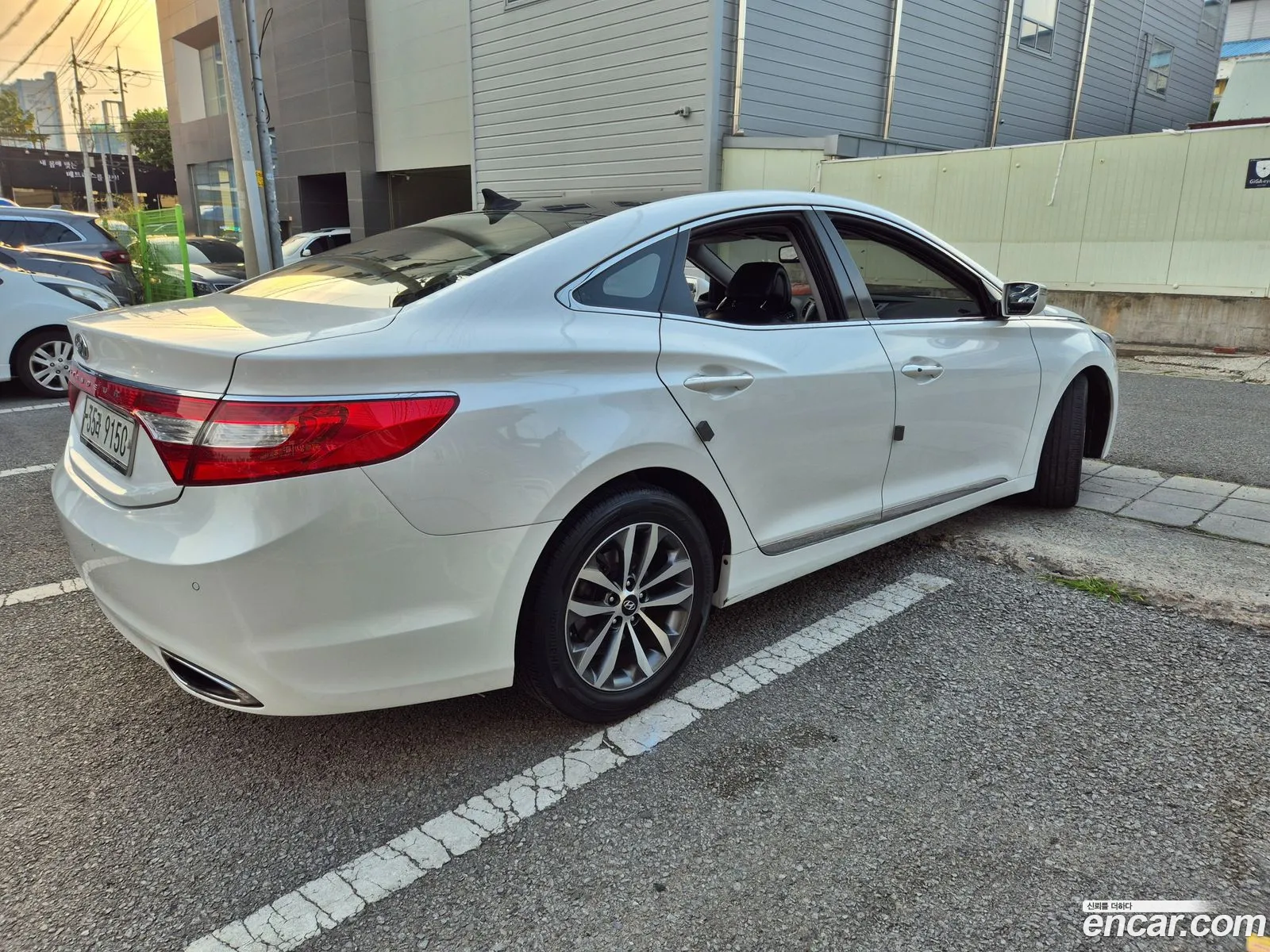 Hyundai Grandeur V Hg240 Luxury 2012 - фотография 18332450