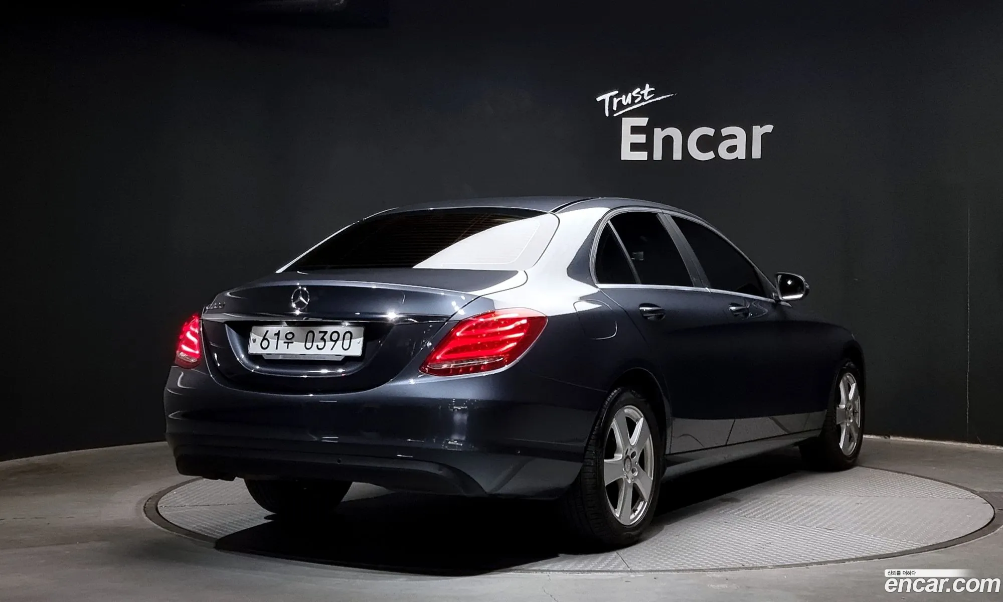 Mercedes C-Class W205 C200 - фотография 12580080