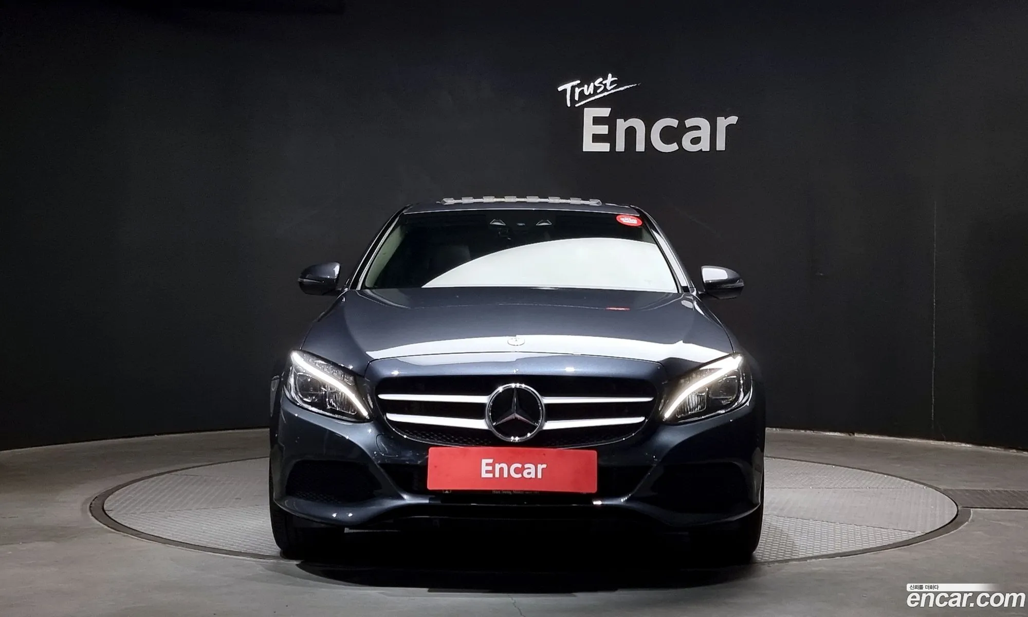 Mercedes C-Class W205 C200 - фотография 12580081