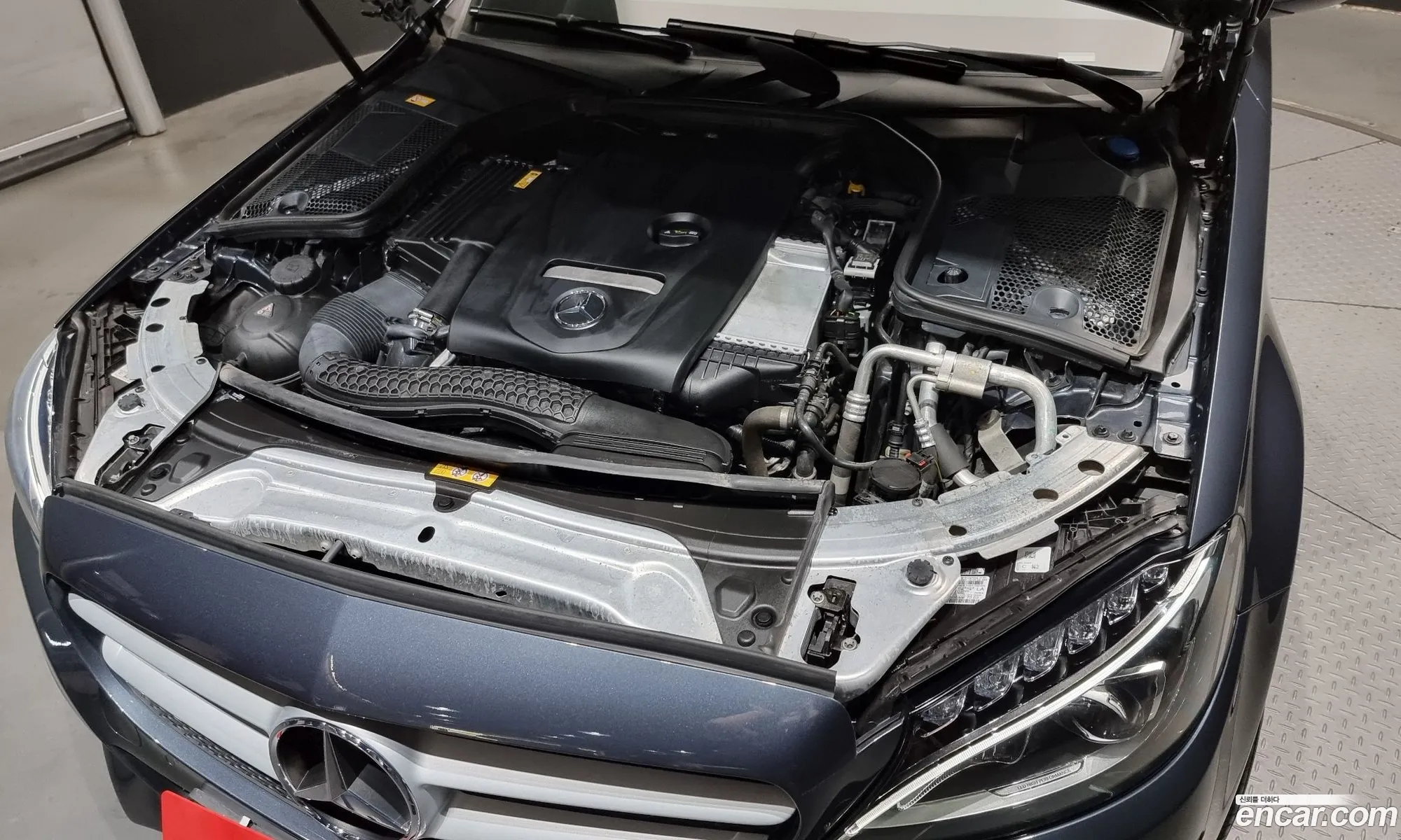 Mercedes C-Class W205 C200 - фотография 12580084