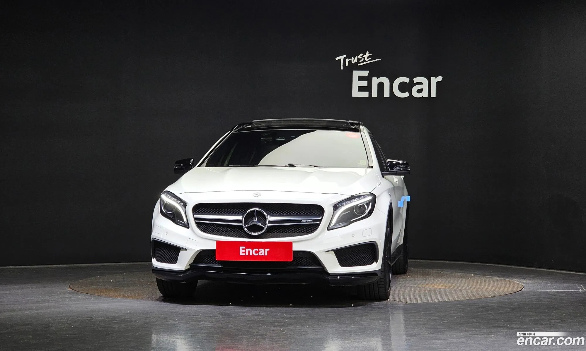 Mercedes-Benz Gla-Klasse Gla45 Amg 4Matic 2017 - фотография 12112515