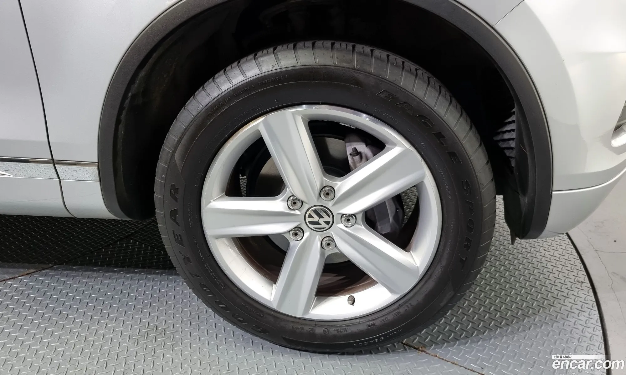 Volkswagen Touareg Ii V6 30 Tdi Bluemotion 2013 - фотография 4902743