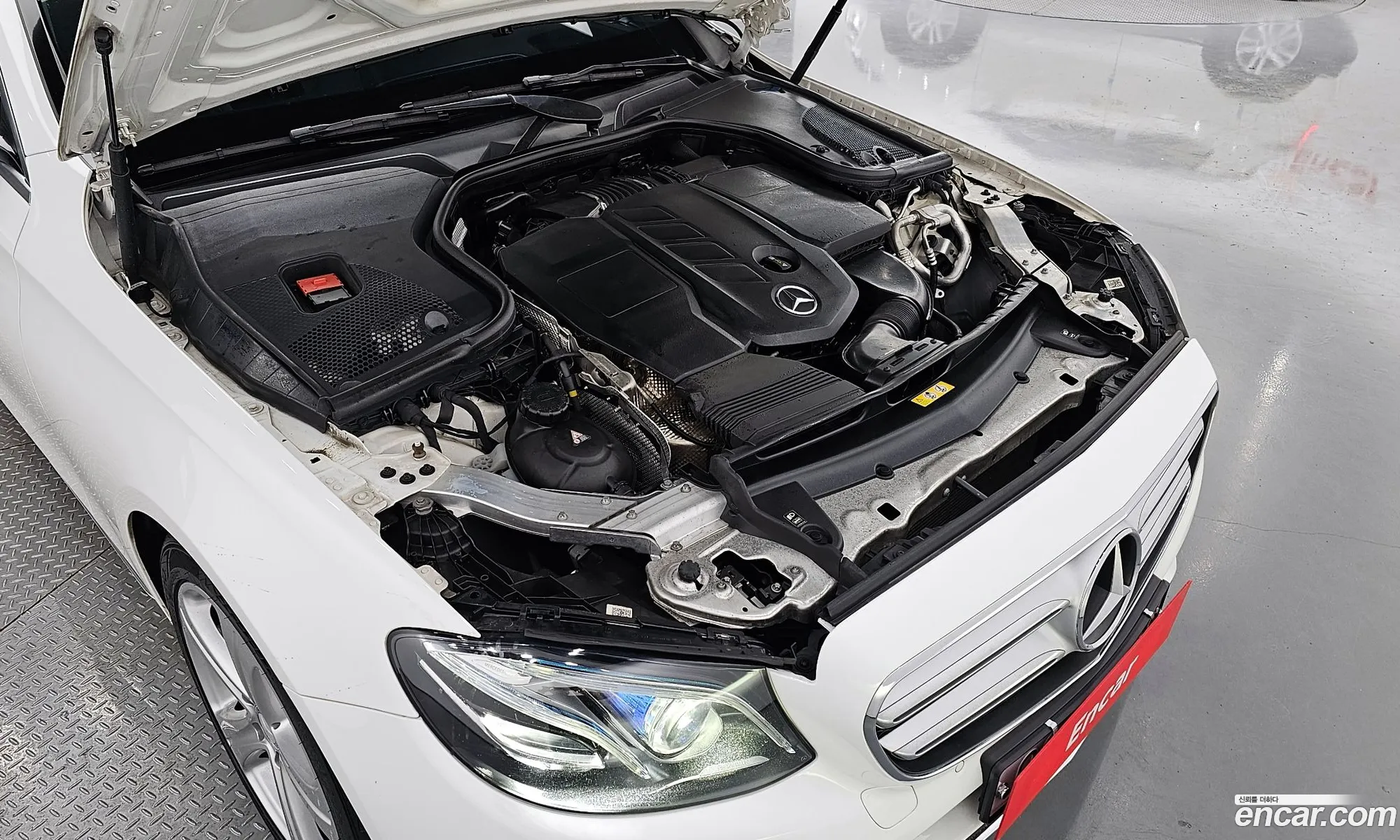 Mercedes-Benz E-Klasse E220D Avant Garde 2017 - фотография 12082243