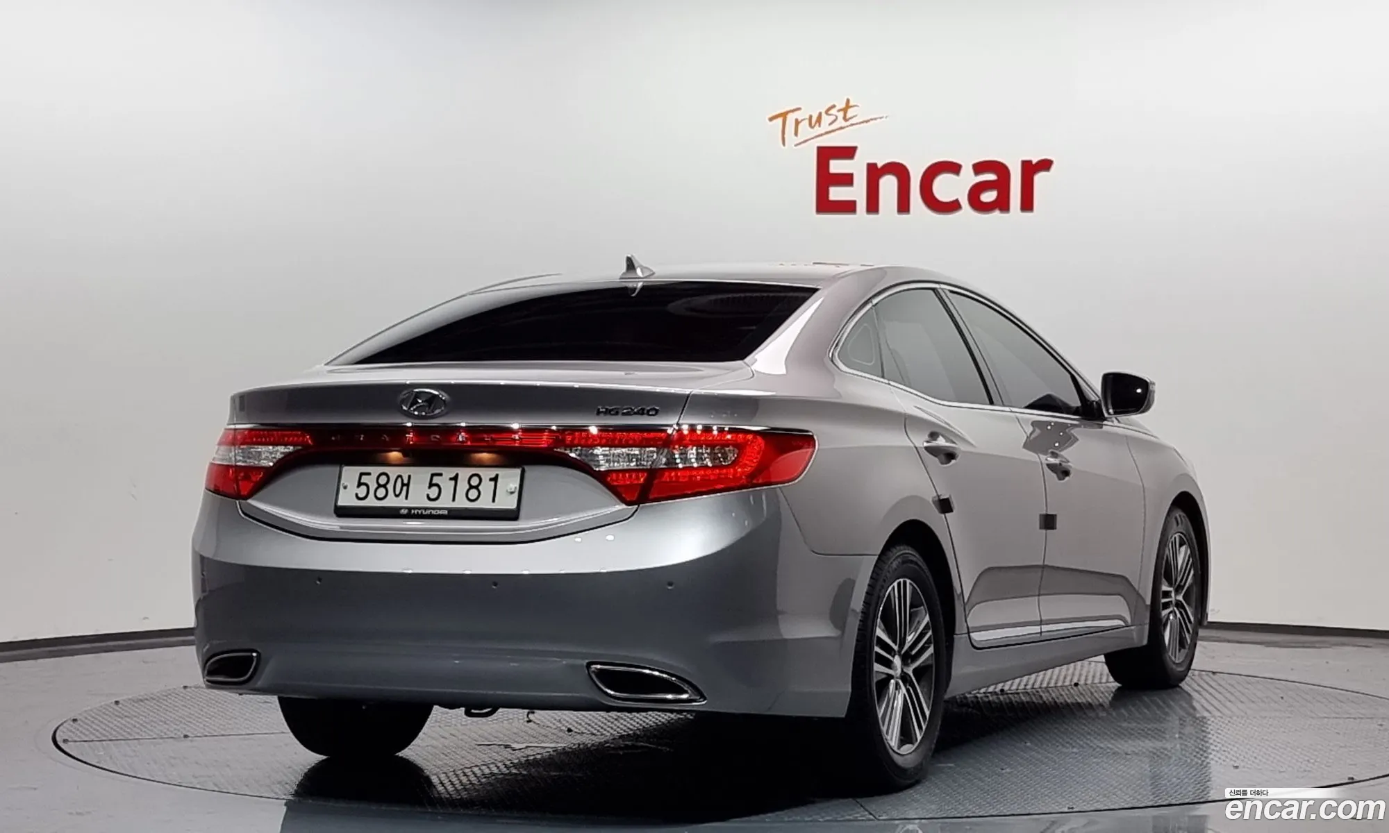 Hyundai Grandeur V Hg240 Modern 2014 - фотография 11430701