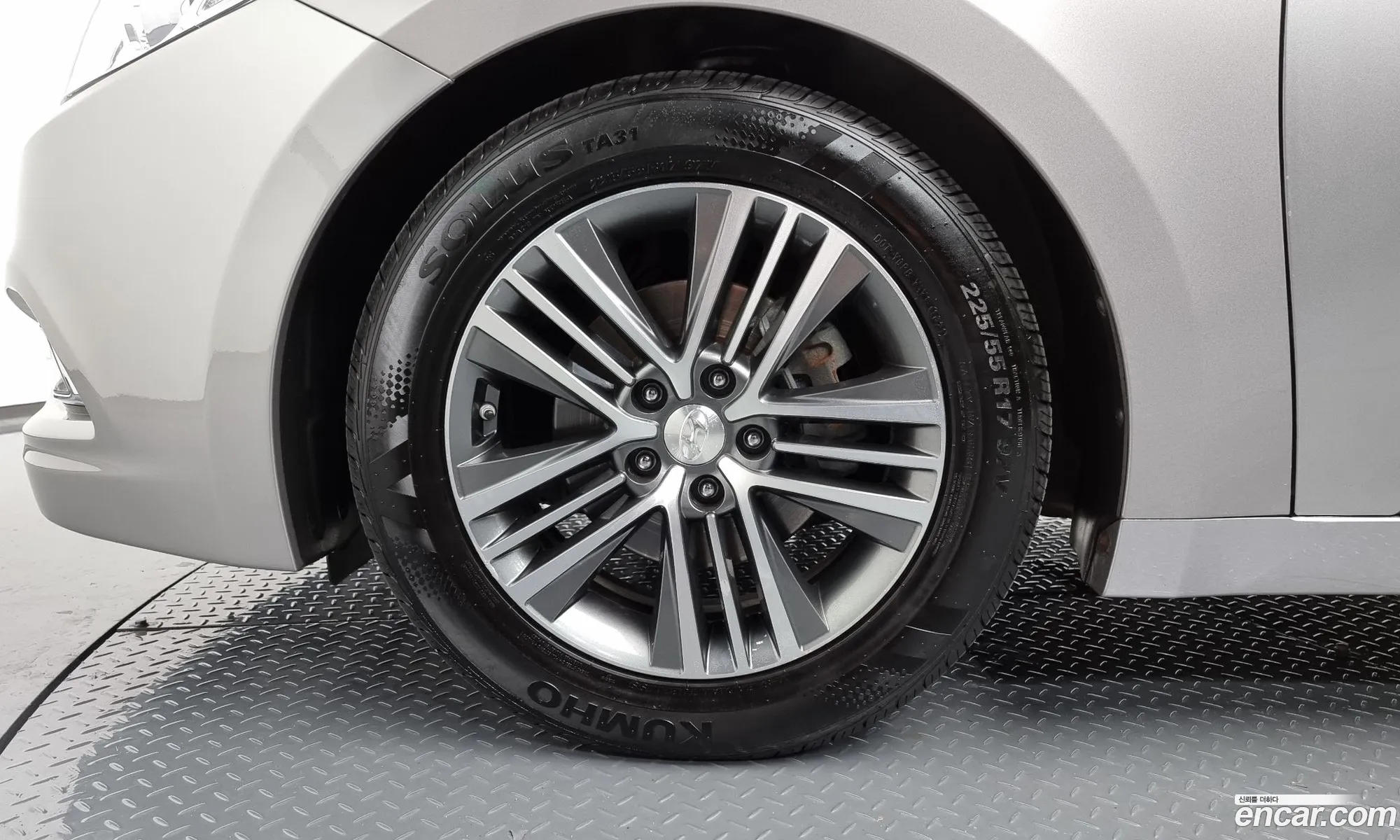 Hyundai Grandeur V Hg240 Modern 2014 - фотография 11430704