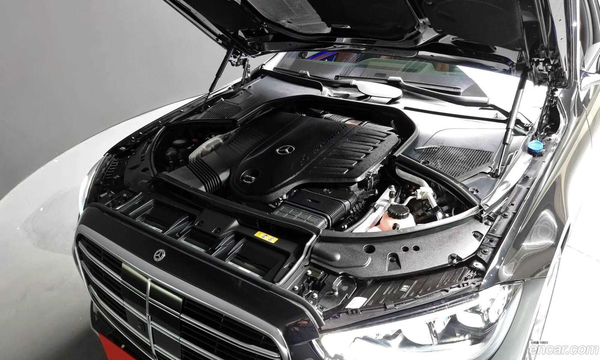 Mercedes-Benz S-Klasse S500L 4Matic 2023 - фотография 12455608