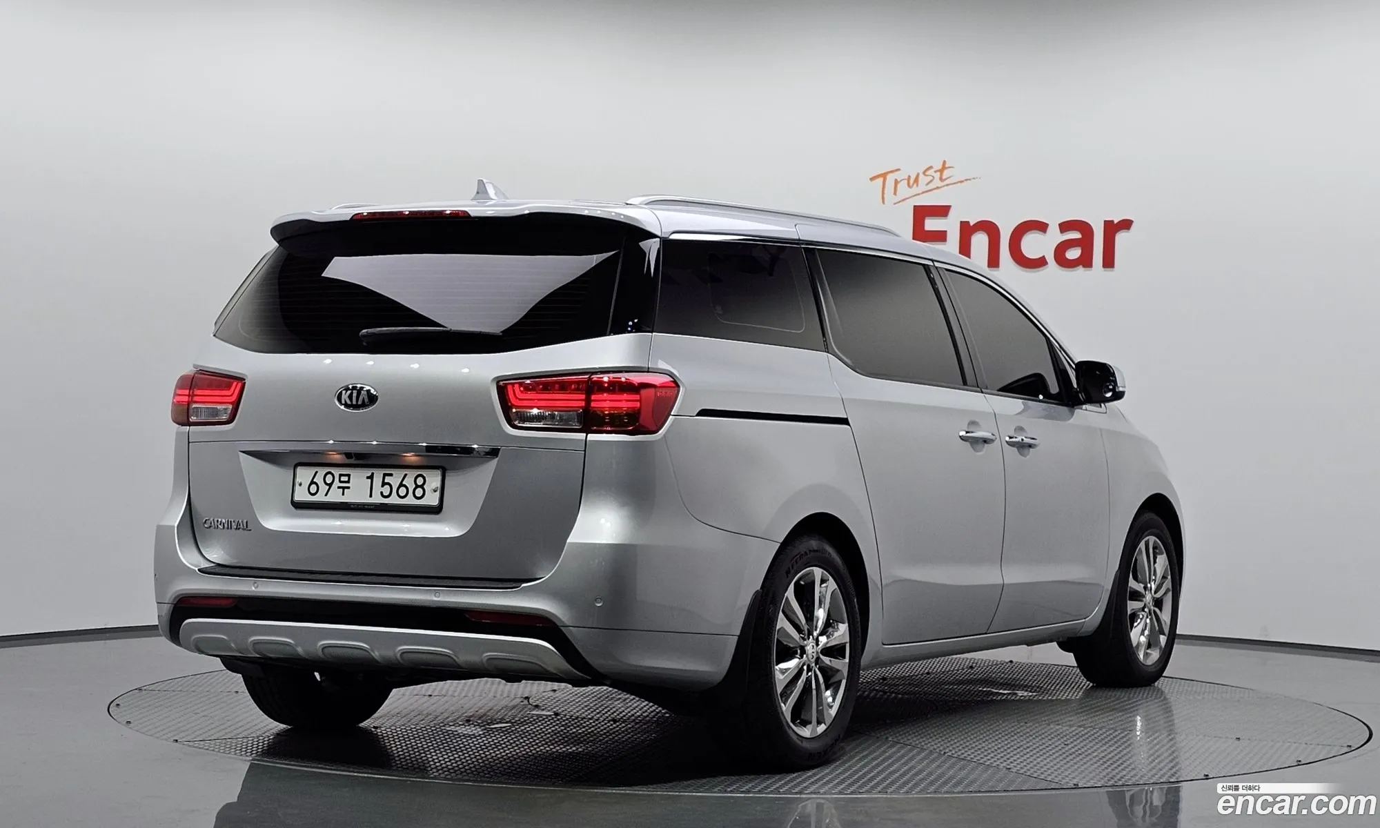 Kia All New Carnival 9-Seater Prestige - фотография 11124050
