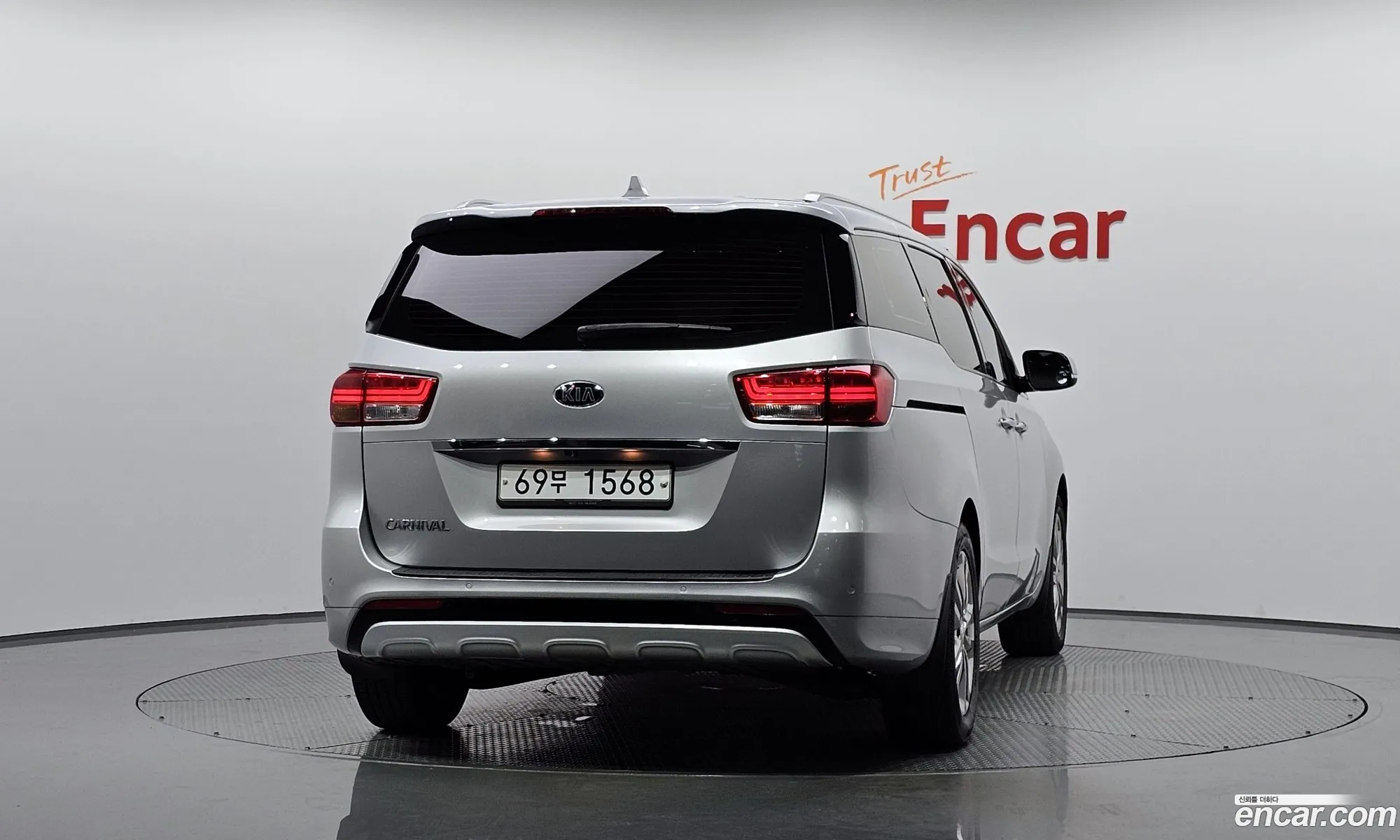Kia All New Carnival 9-Seater Prestige - фотография 11124052