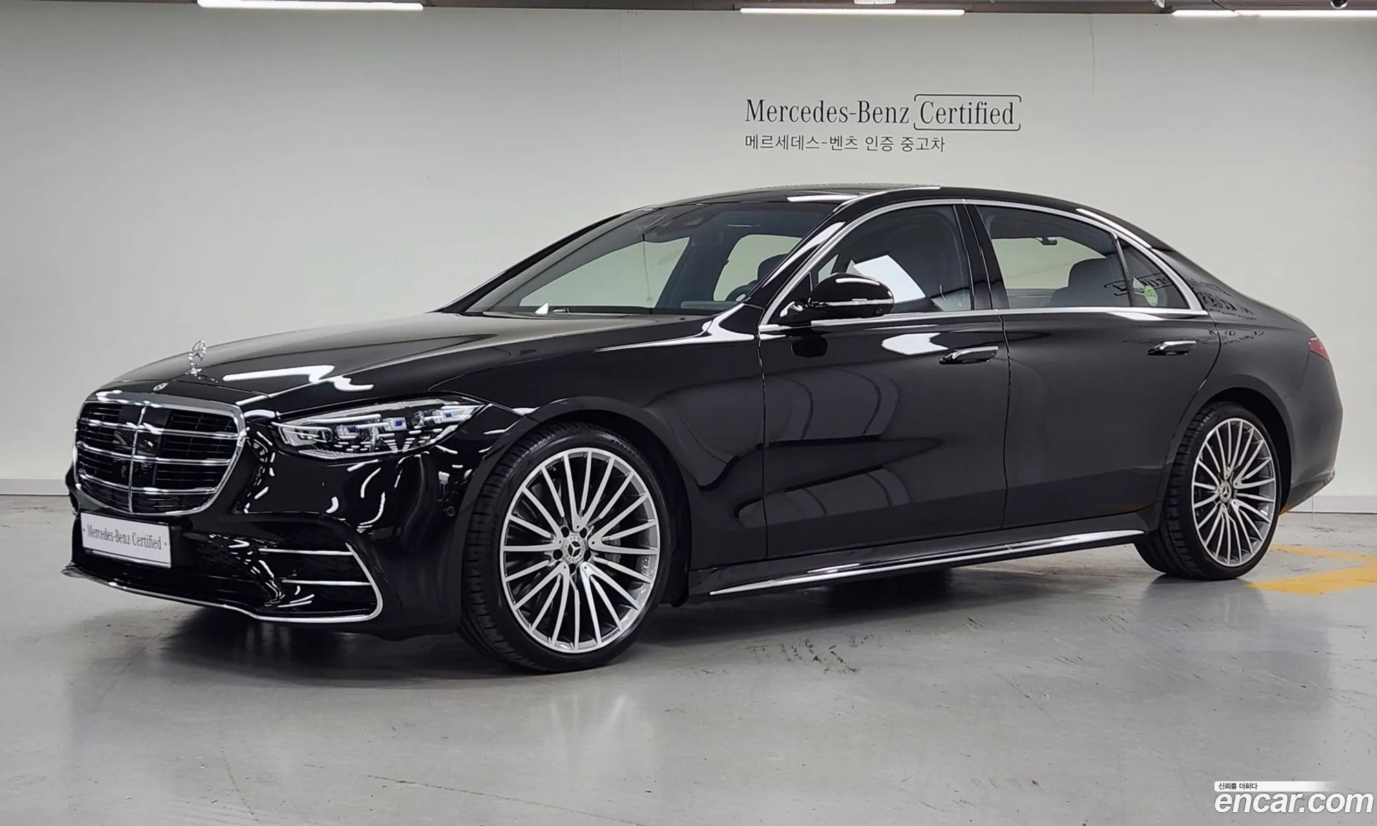 Mercedes-Benz S-Klasse S500L 4Matic 2023 - фотография 12640936