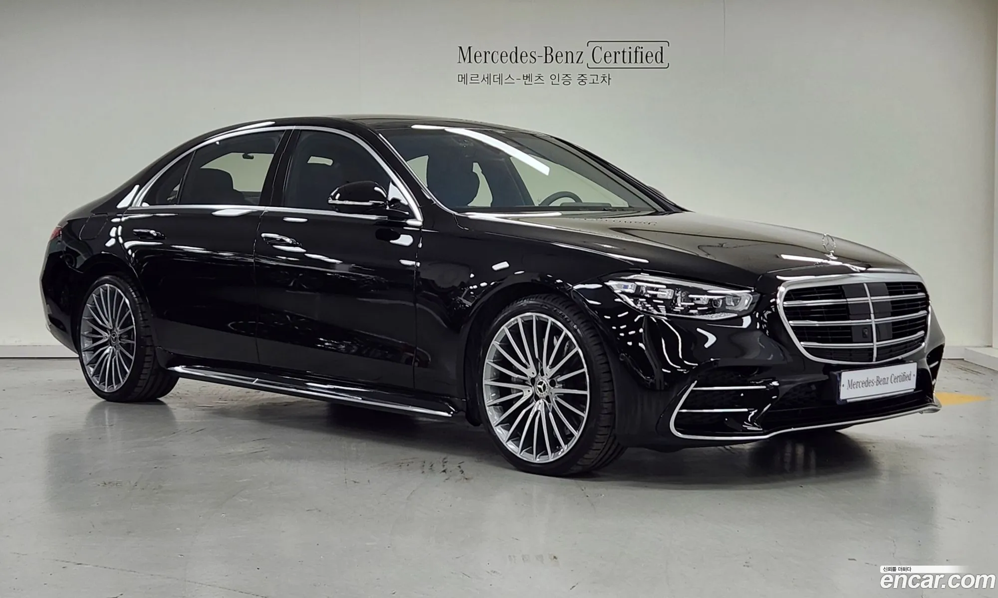 Mercedes-Benz S-Klasse S500L 4Matic 2023 - фотография 12640937