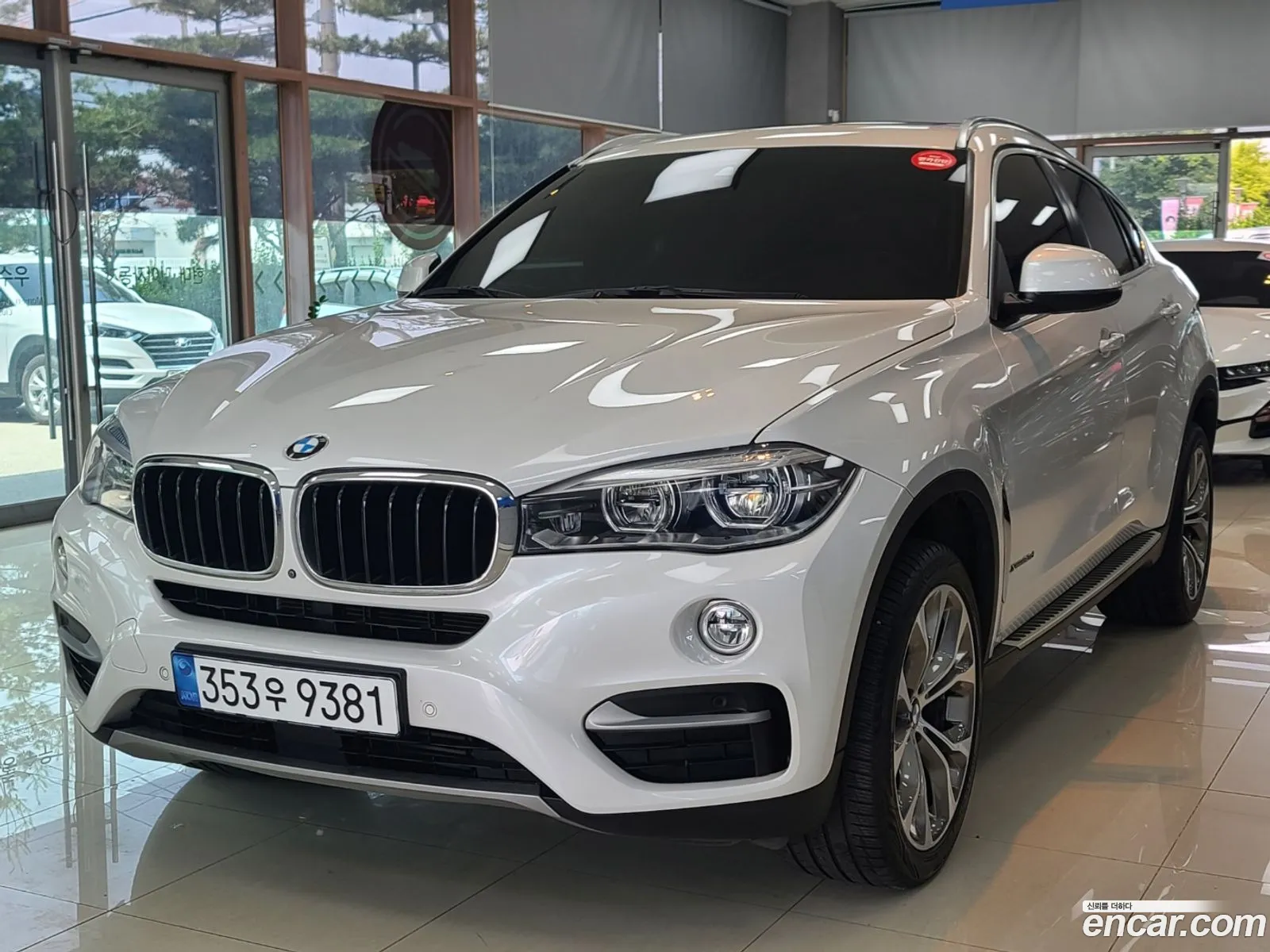 BMW X6 xDrive 30D 2019 - фотография 14102666