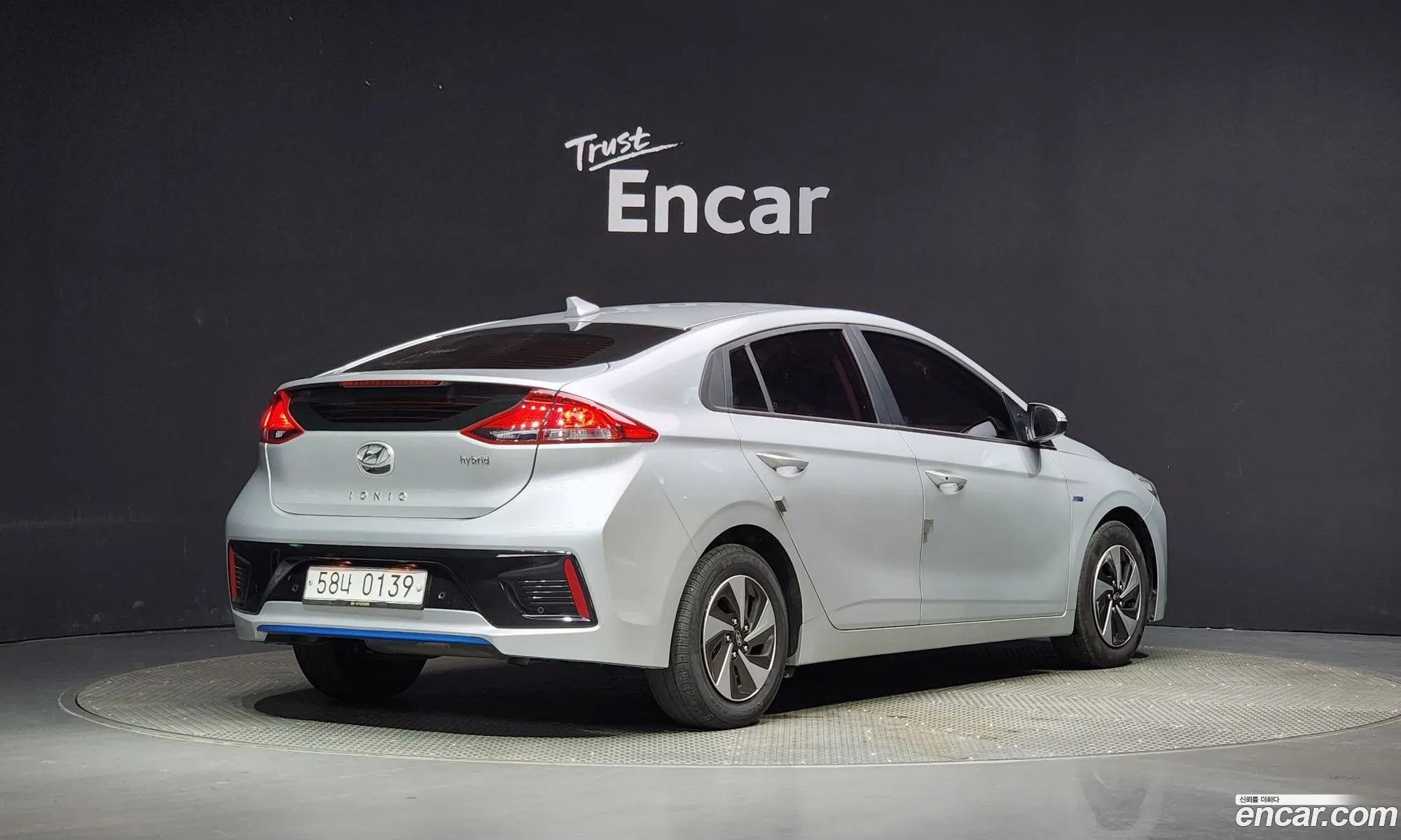 Hyundai Ioniq Ioniq I 2016 - фотография 12057265