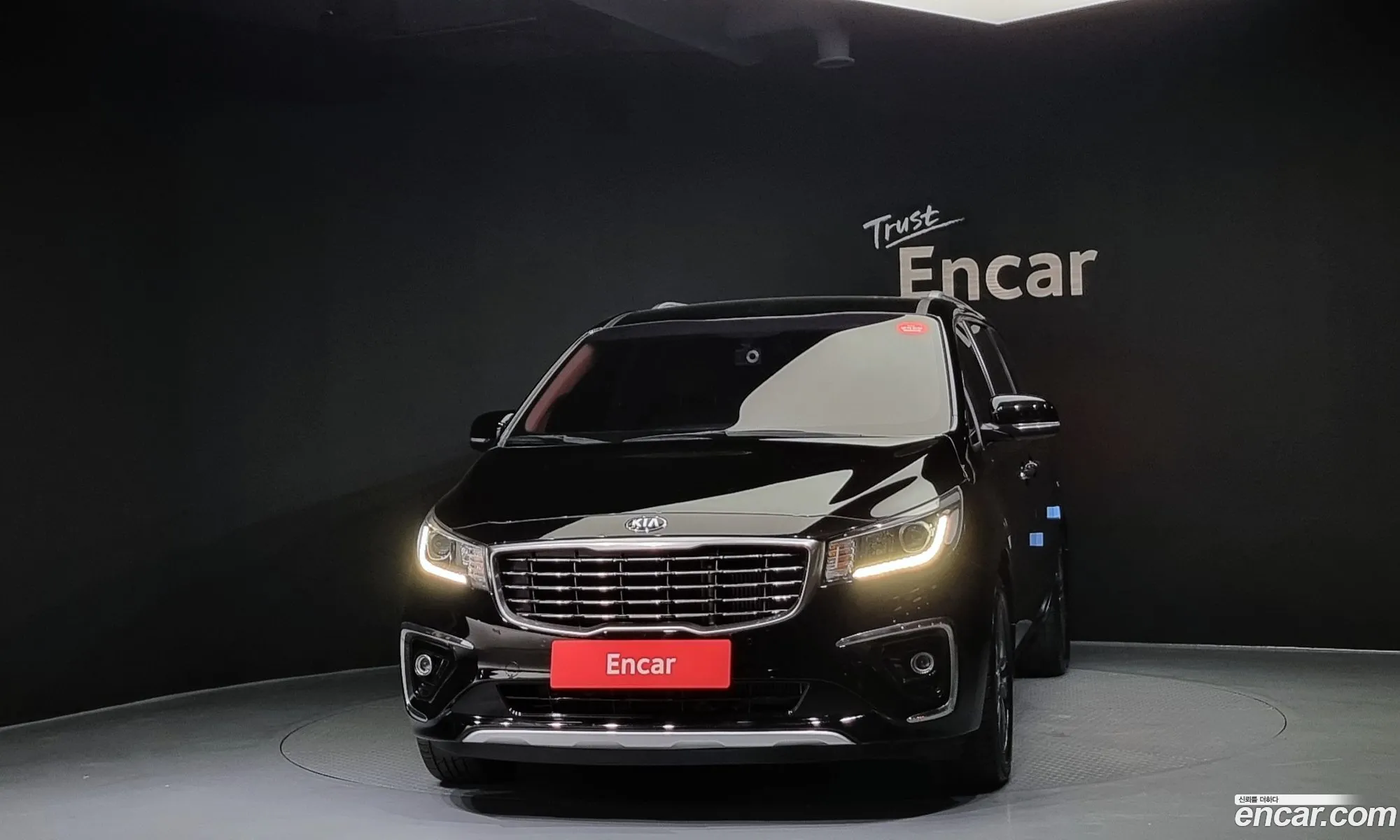 Kia Carnival Iii 9-Seater Luxury 2019 - фотография 11029963