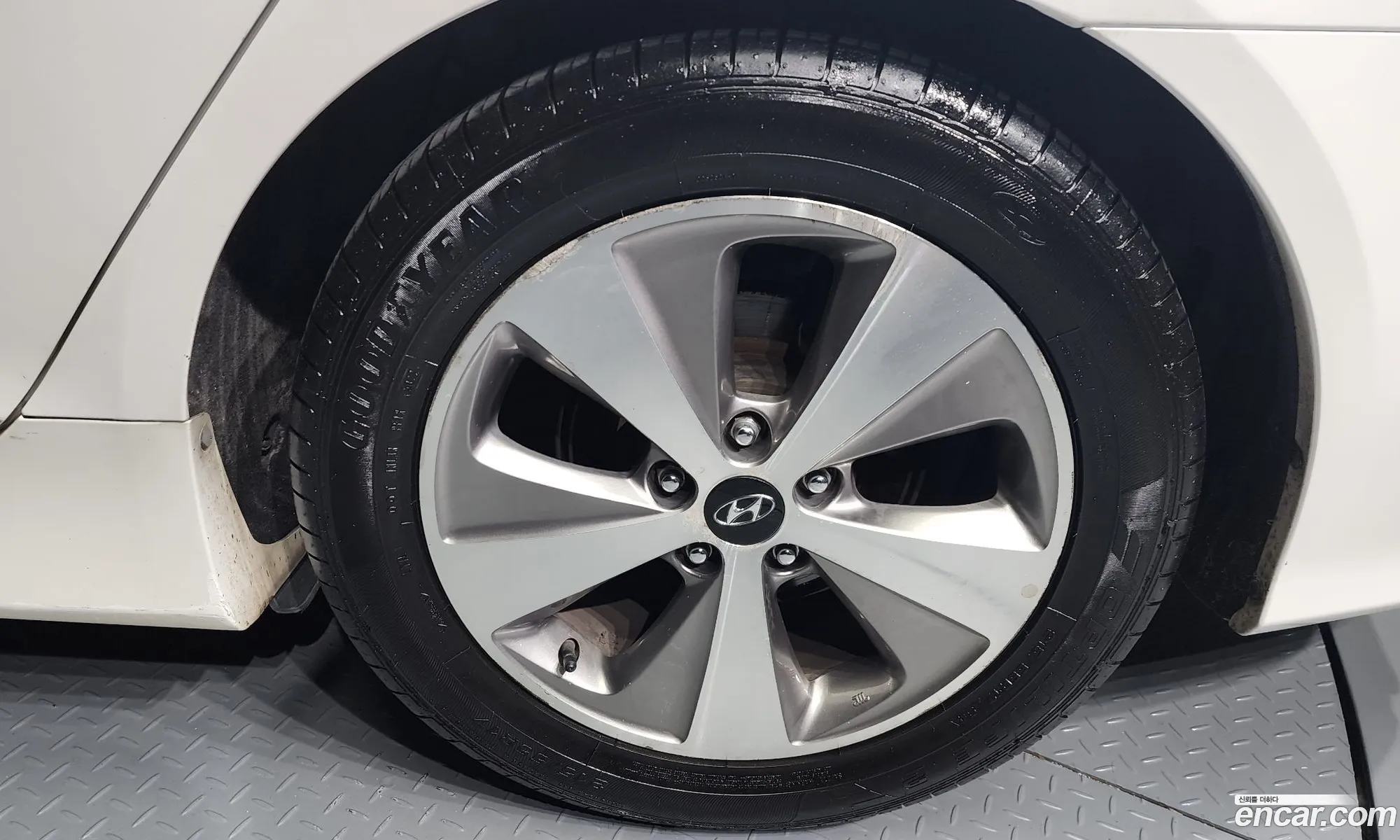 Hyundai Sonata Hybrid 20 Premier - фотография 12438276