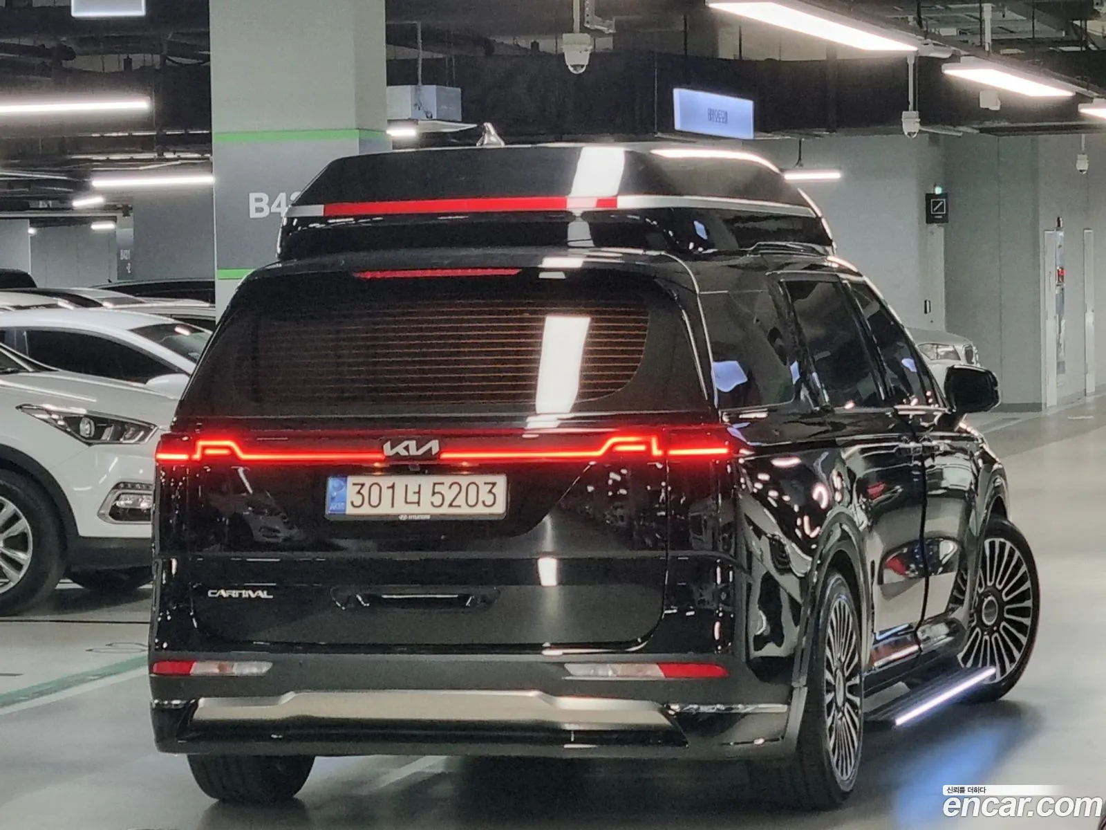Kia Carnival Gasoline 9-Seater High Limousine Specially Equipped Company 2023 - фотография 11539879
